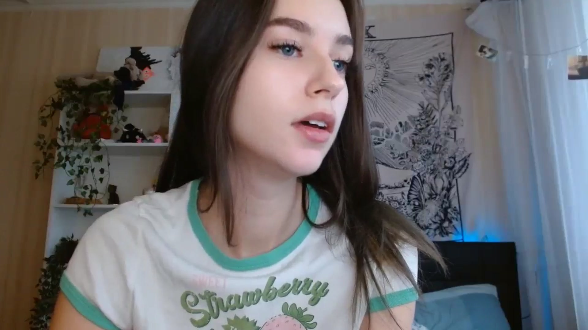 Gallery image thumbnail from ElsieF_'s myfreecams stream on, 11/22/2024, 08:03 image 9 of 20