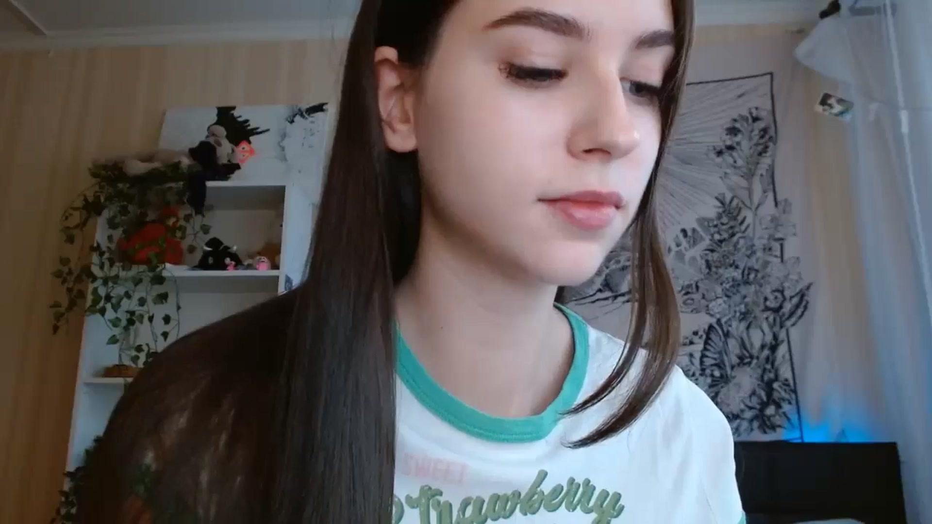 Gallery image thumbnail from ElsieF_'s myfreecams stream on, 11/22/2024, 08:22 image 20 of 20