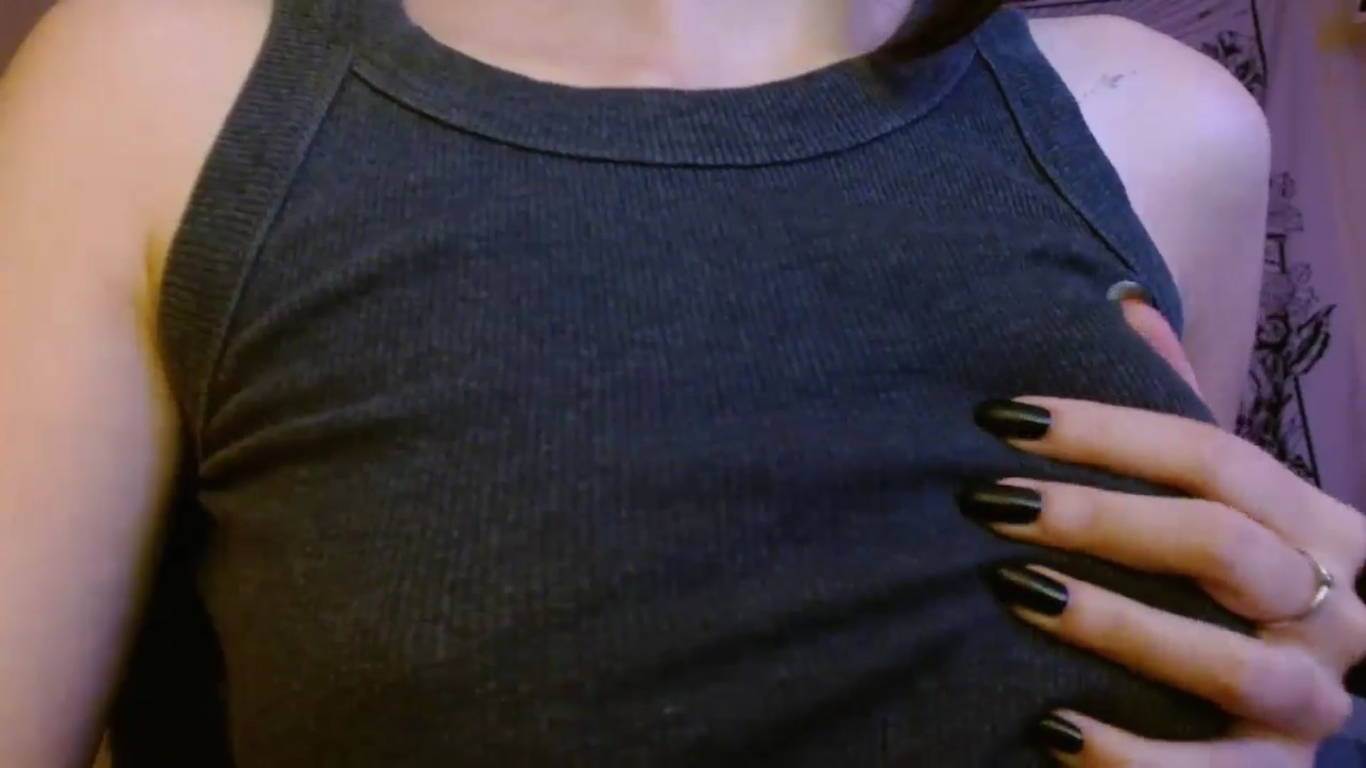 Gallery image thumbnail from ElsieF_'s myfreecams stream on, 12/01/2024, 19:21 image 12 of 20