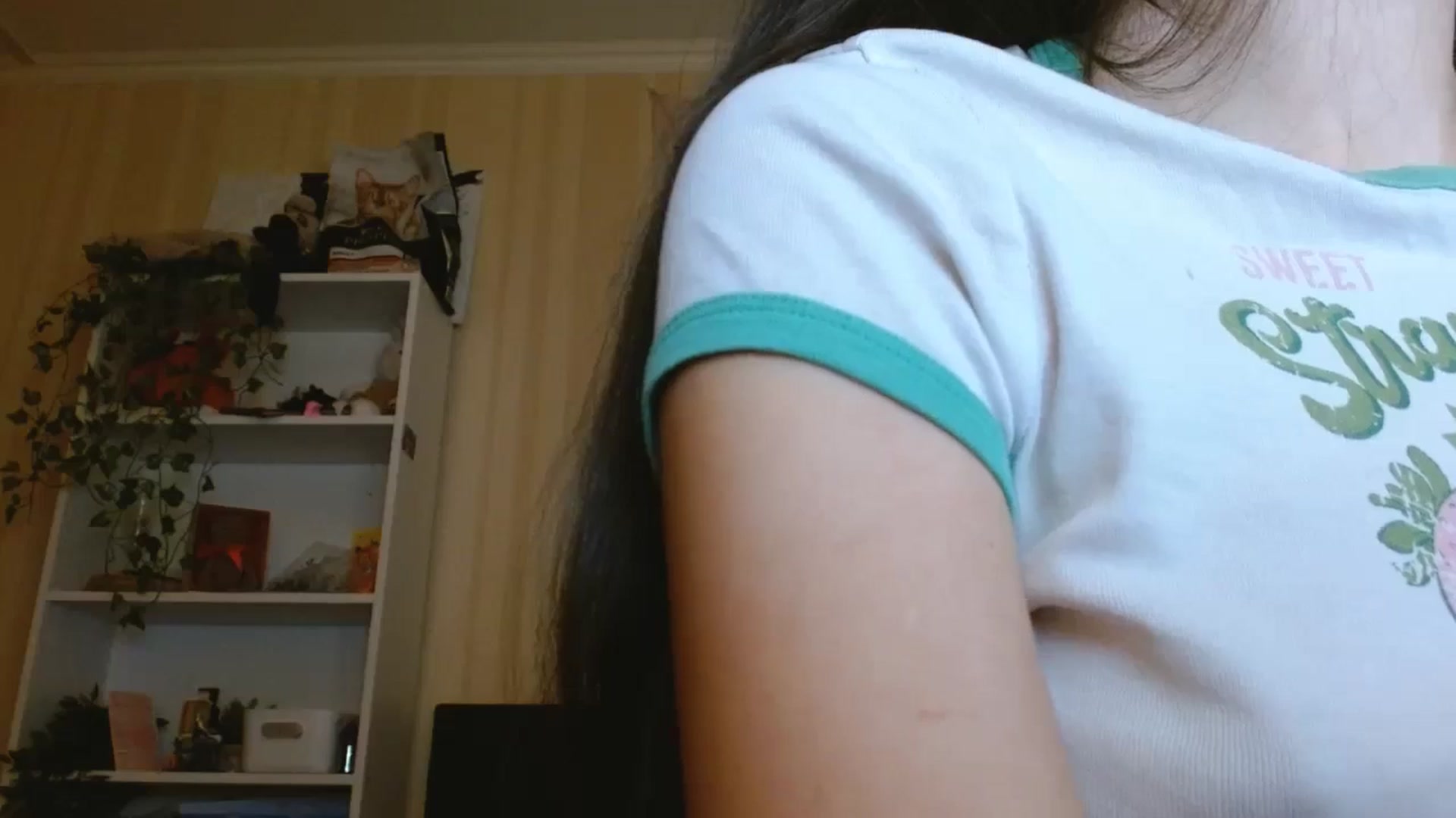 Gallery image thumbnail from ElsieF_'s myfreecams stream on, 12/11/2024, 17:38 image 3 of 20