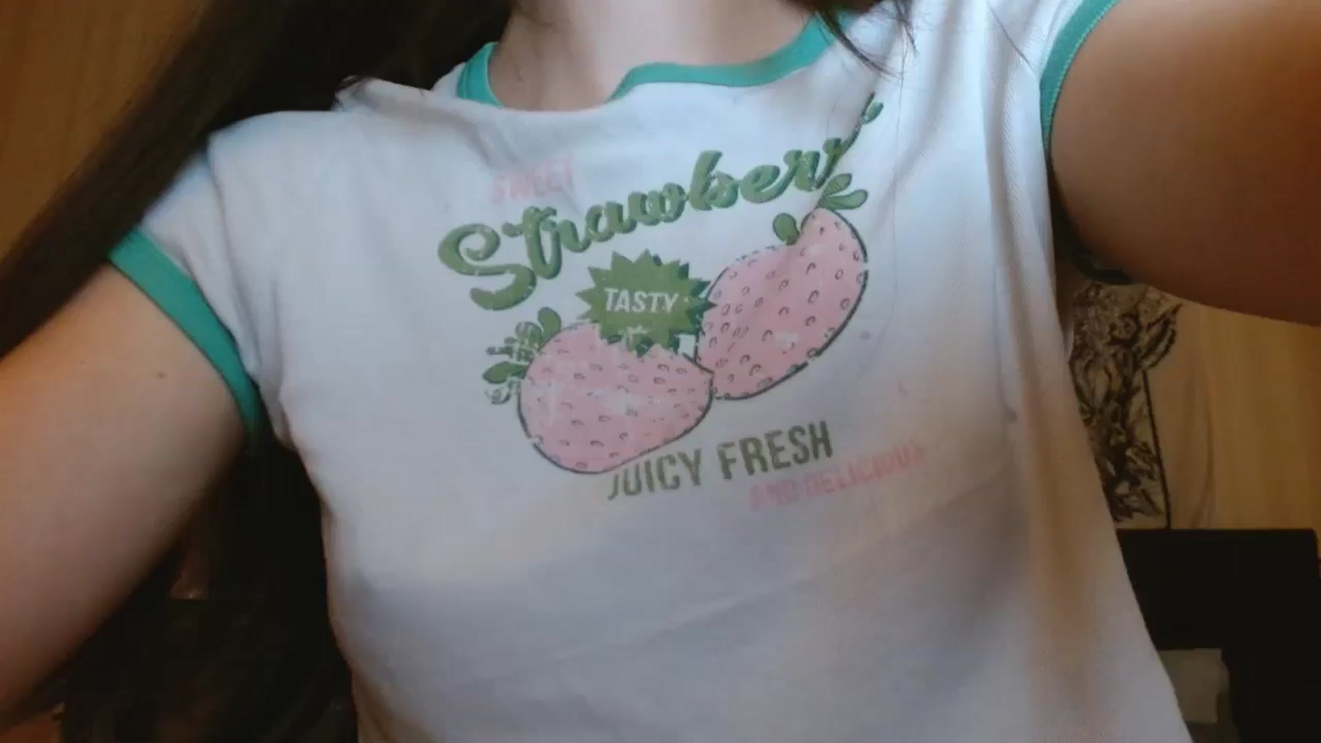 Gallery image thumbnail from ElsieF_'s myfreecams stream on, 12/11/2024, 17:38 image 18 of 20