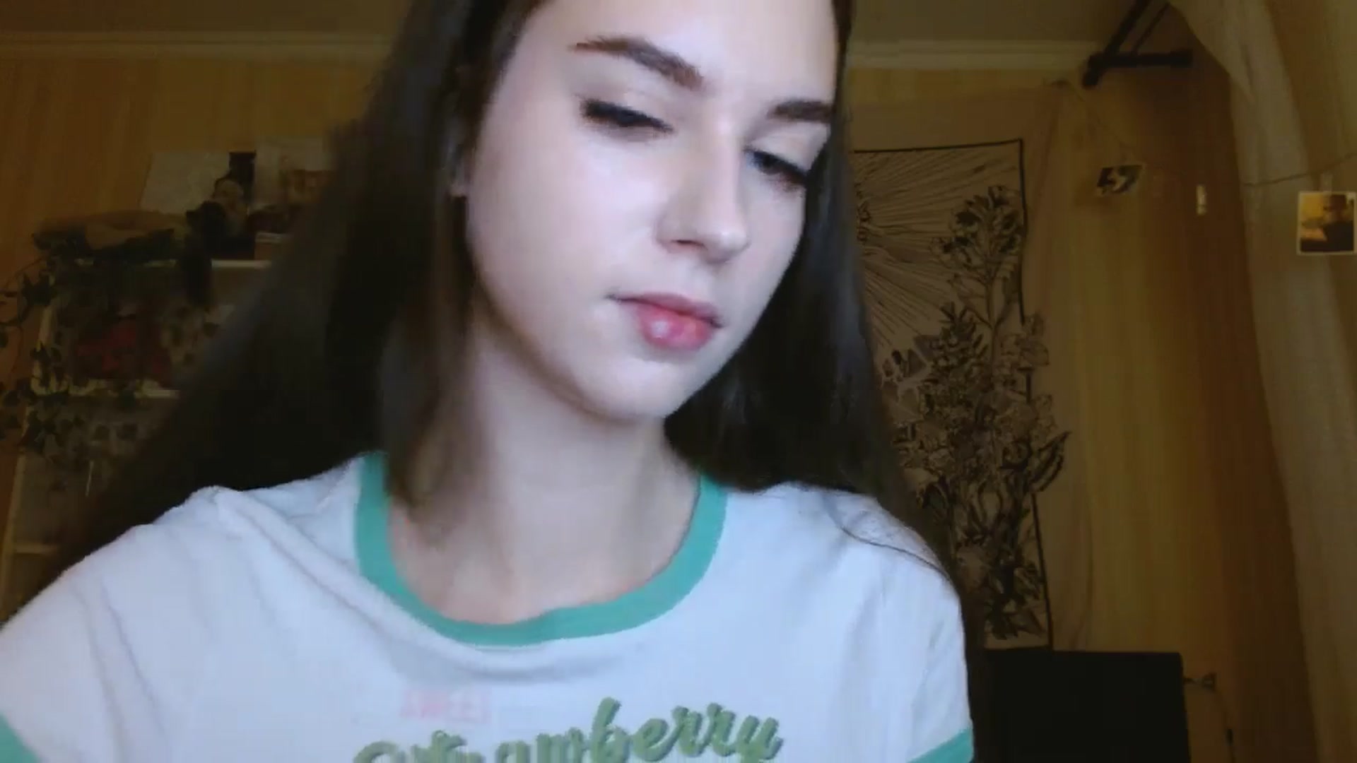 Gallery image thumbnail from ElsieF_'s myfreecams stream on, 12/11/2024, 17:38 image 6 of 20
