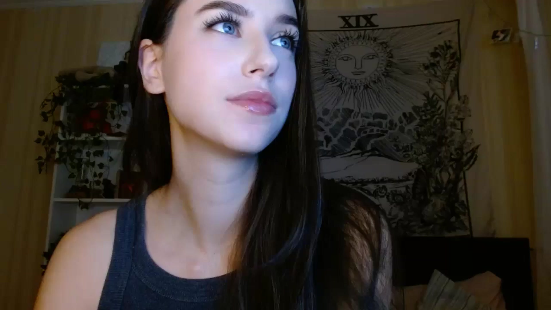 Gallery image thumbnail from ElsieF_'s myfreecams stream on, 12/20/2024, 17:40 image 18 of 20