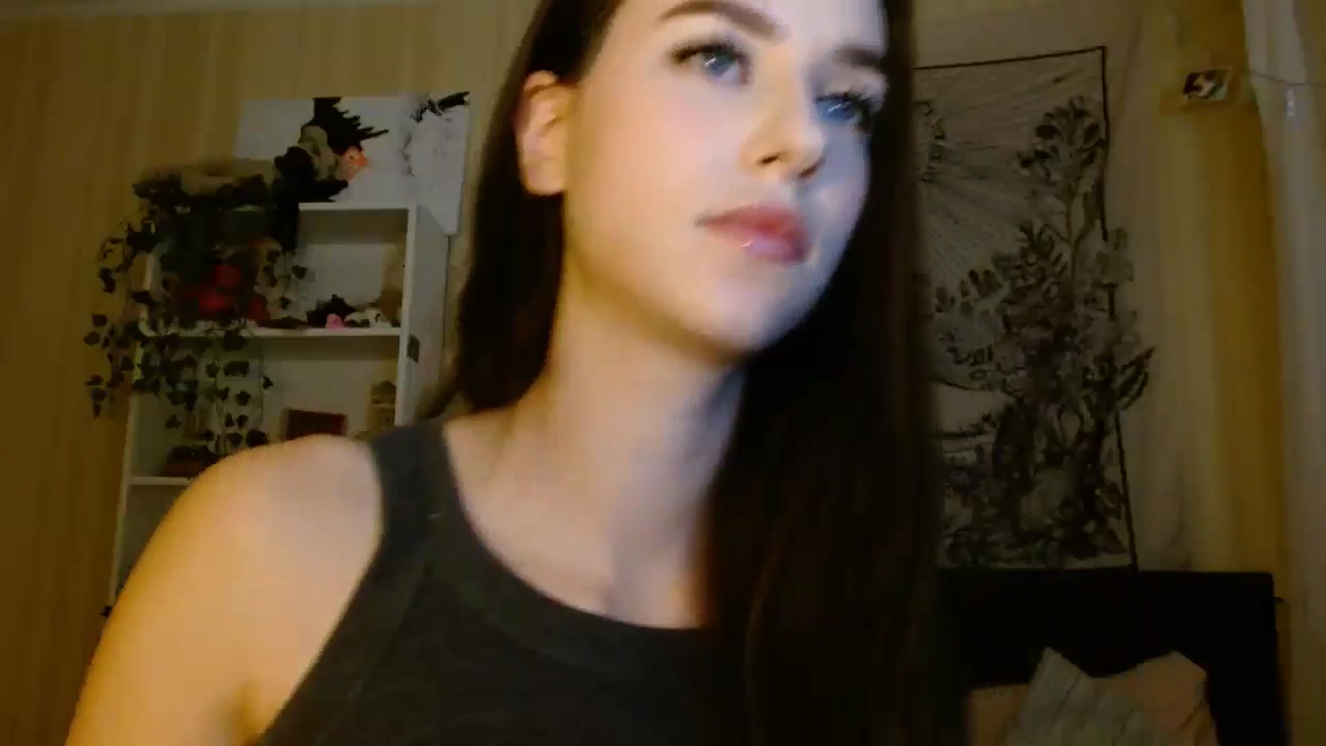 Gallery image thumbnail from ElsieF_'s myfreecams stream on, 12/20/2024, 17:40 image 20 of 20