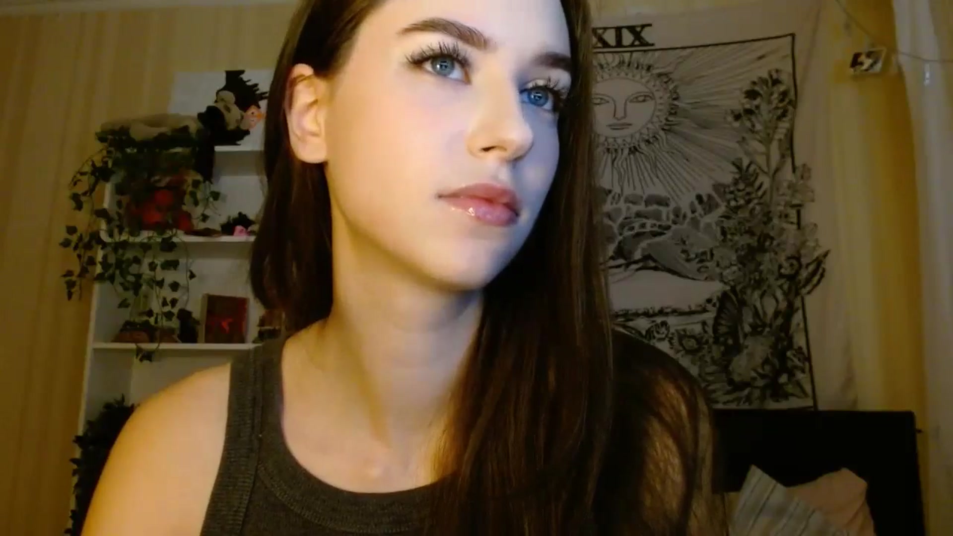 Gallery image thumbnail from ElsieF_'s myfreecams stream on, 12/20/2024, 17:40 image 19 of 20