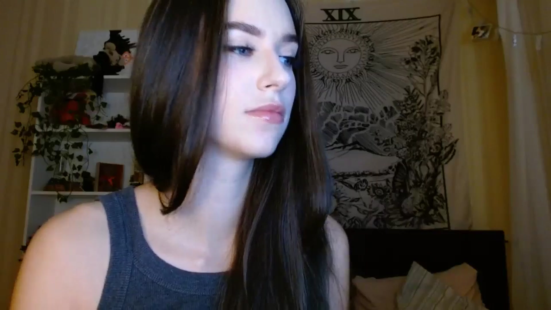 Gallery image thumbnail from ElsieF_'s myfreecams stream on, 12/20/2024, 18:26 image 3 of 20