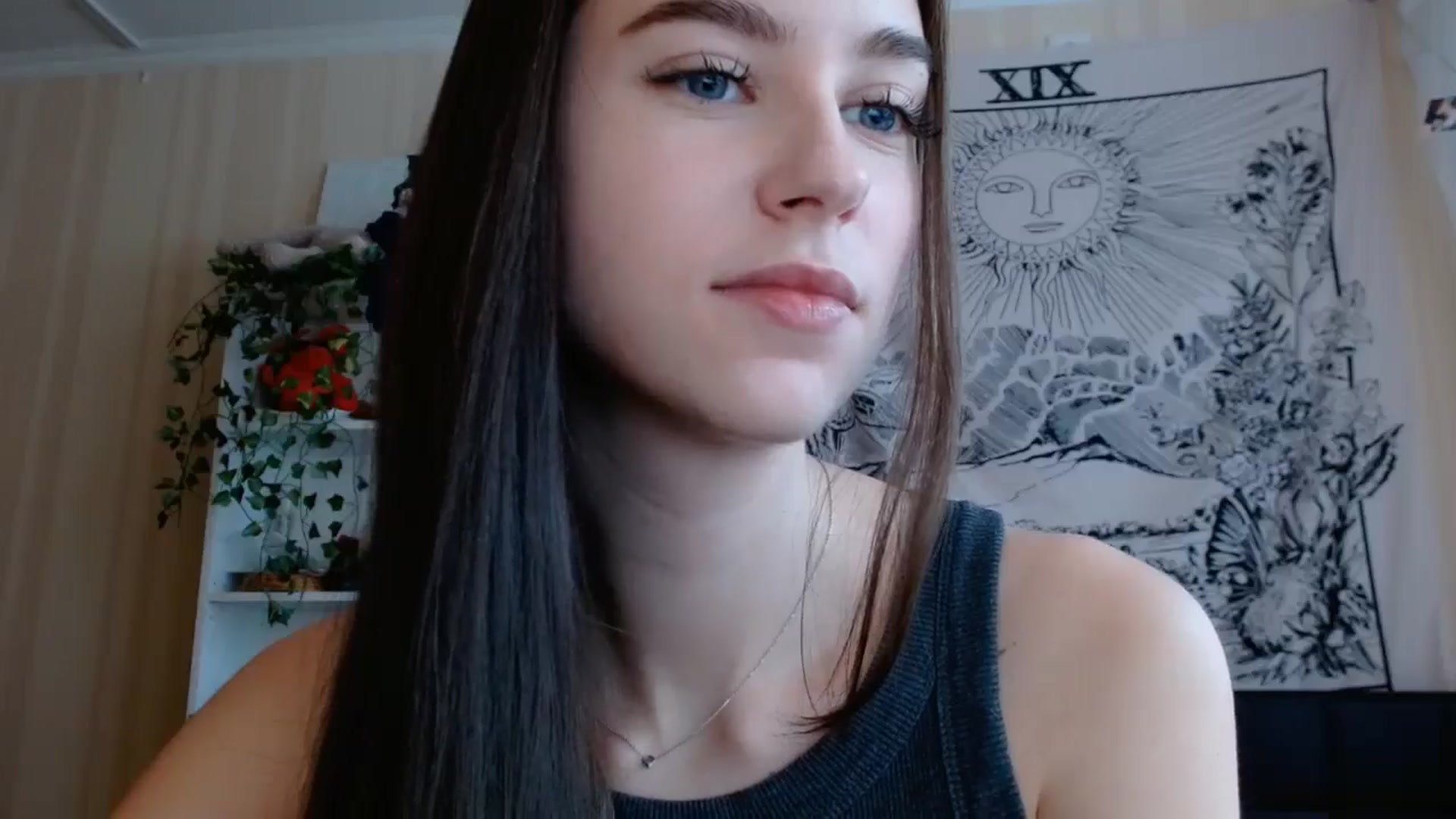 Gallery image thumbnail from ElsieF_'s myfreecams stream on, 12/28/2024, 10:35 image 9 of 20