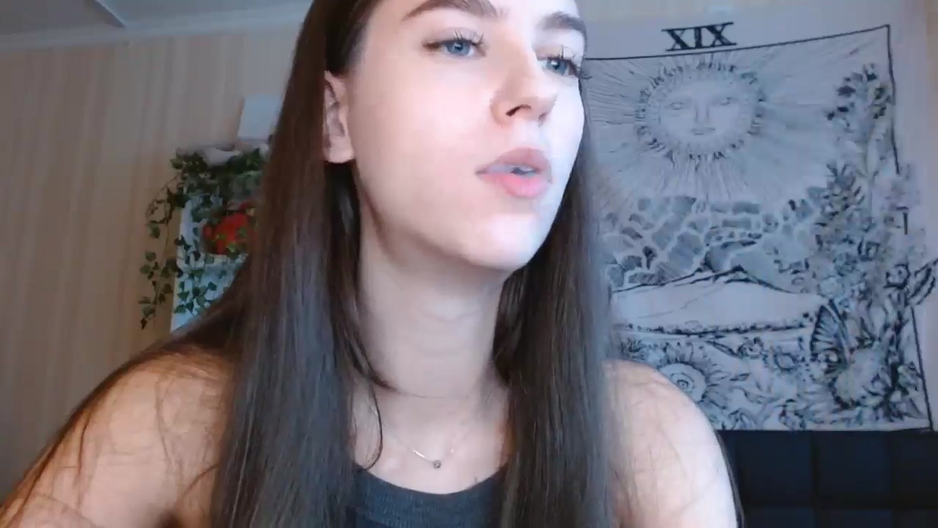 Gallery image thumbnail from ElsieF_'s myfreecams stream on, 12/28/2024, 12:07 image 11 of 20