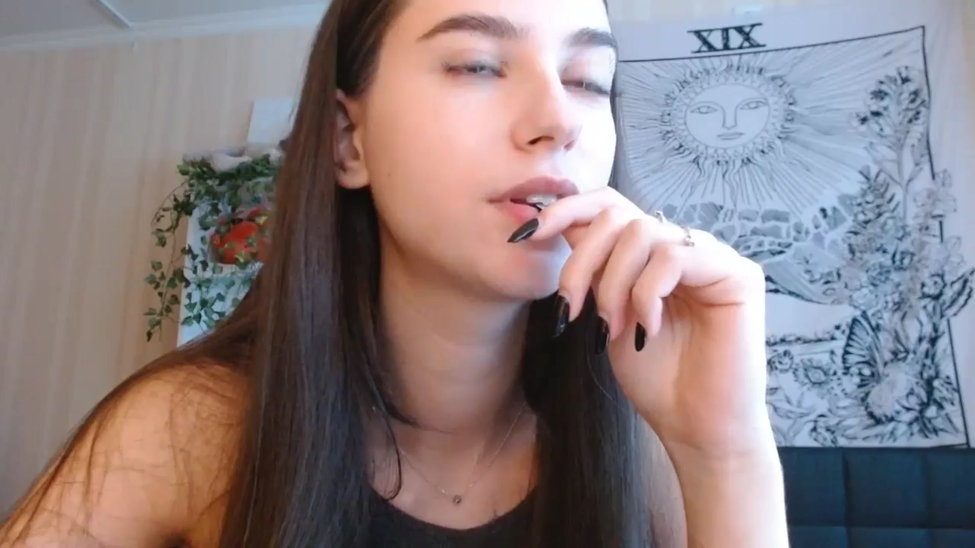 Gallery image thumbnail from ElsieF_'s myfreecams stream on, 12/28/2024, 12:07 image 10 of 20