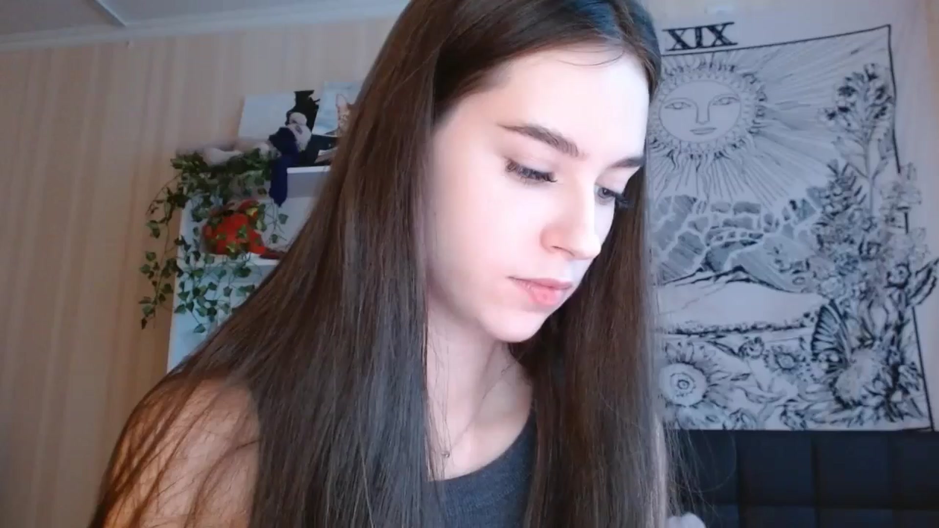 Gallery image thumbnail from ElsieF_'s myfreecams stream on, 12/28/2024, 12:07 image 6 of 20