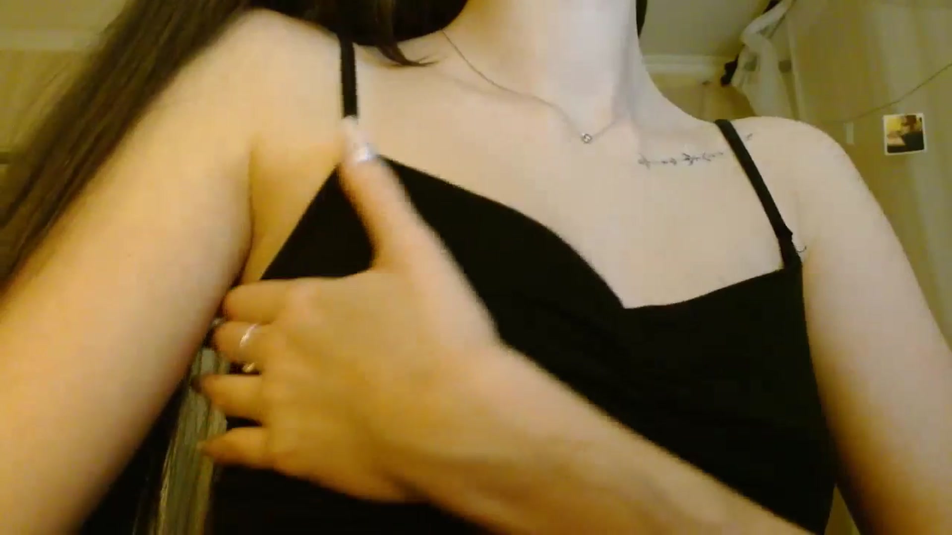 Gallery image thumbnail from ElsieF_'s myfreecams stream on, 01/10/2025, 19:47 image 19 of 20