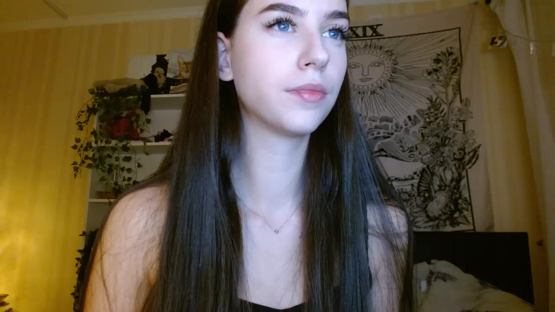 Gallery image thumbnail from ElsieF_'s myfreecams stream on, 01/10/2025, 19:47 image 14 of 20
