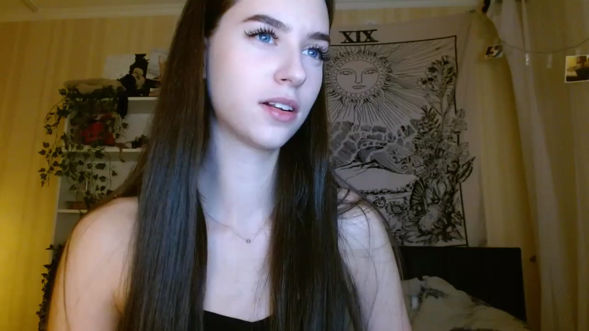 Gallery image thumbnail from ElsieF_'s myfreecams stream on, 01/10/2025, 19:47 image 15 of 20