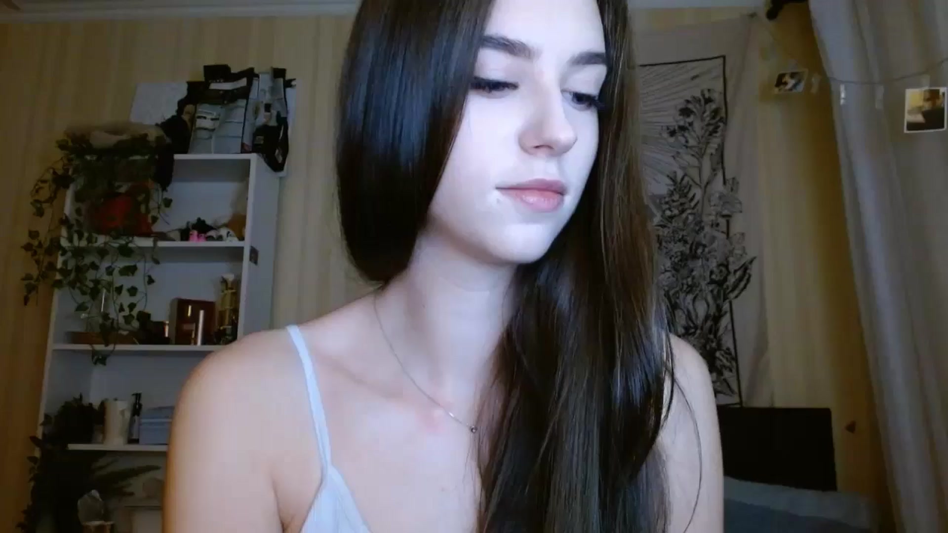 Gallery image thumbnail from ElsieF_'s myfreecams stream on, 01/15/2025, 18:16 image 2 of 20