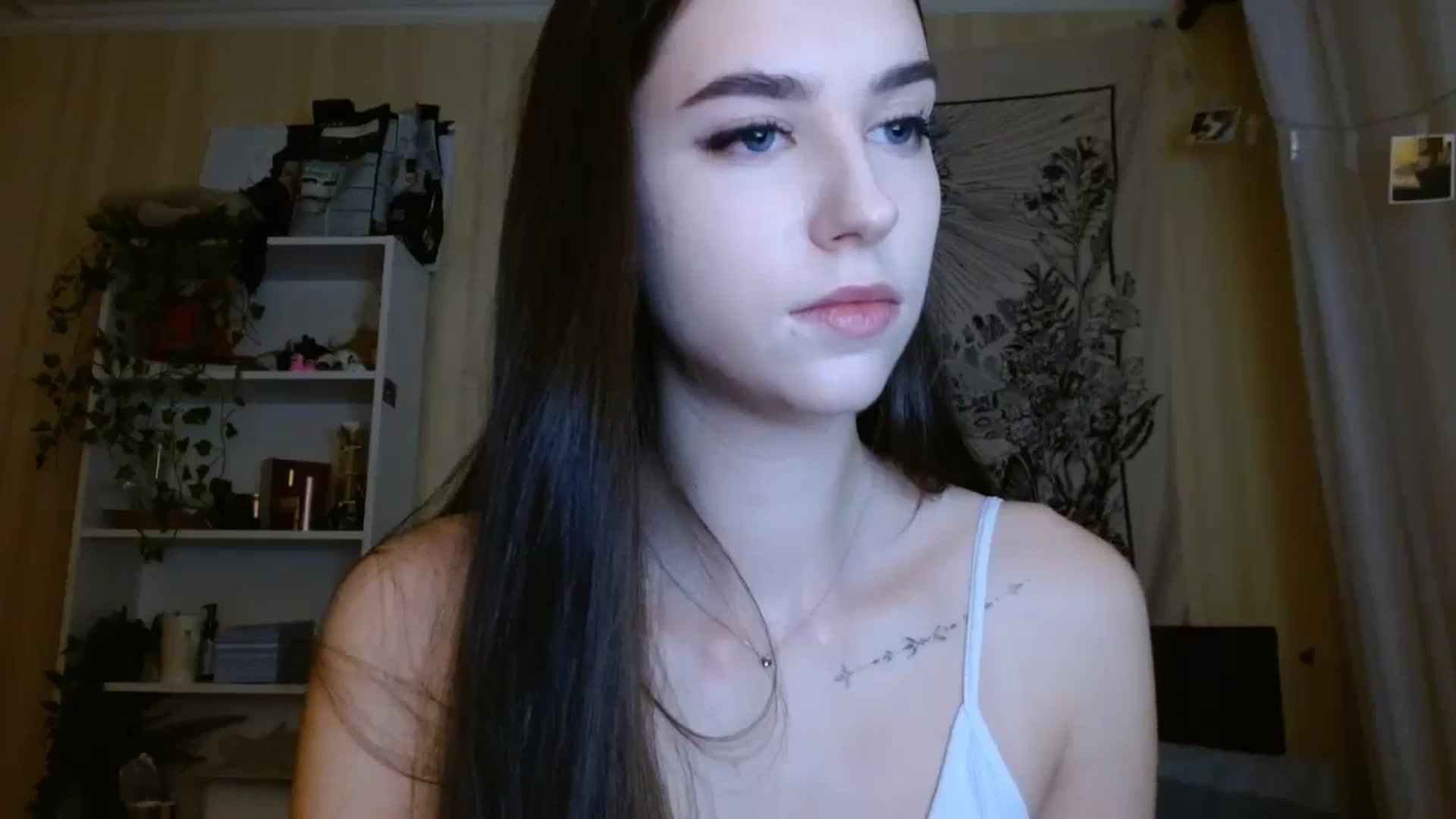 Gallery image thumbnail from ElsieF_'s myfreecams stream on, 01/15/2025, 18:16 image 10 of 20