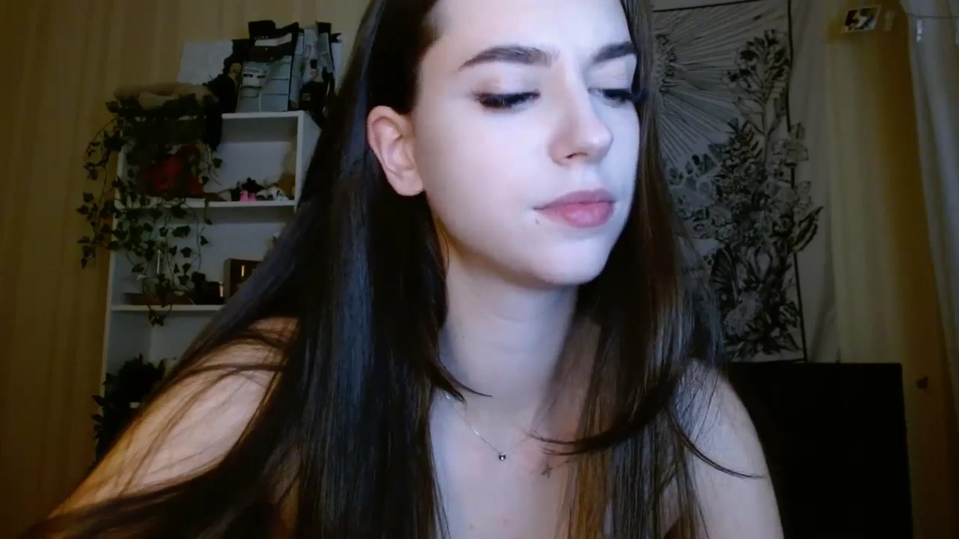 Gallery image thumbnail from ElsieF_'s myfreecams stream on, 01/15/2025, 19:26 image 10 of 20