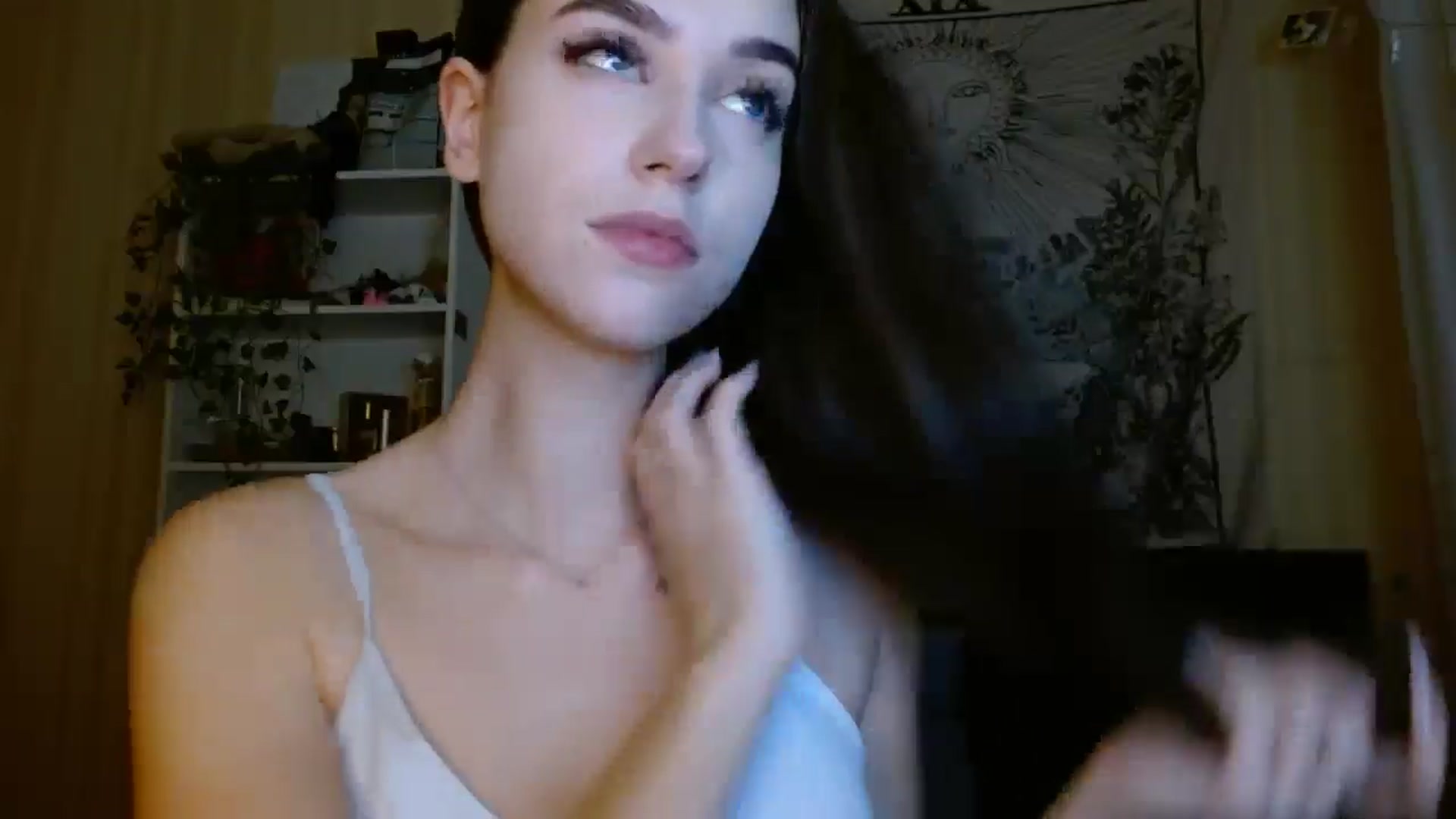 Gallery image thumbnail from ElsieF_'s myfreecams stream on, 01/15/2025, 19:26 image 13 of 20