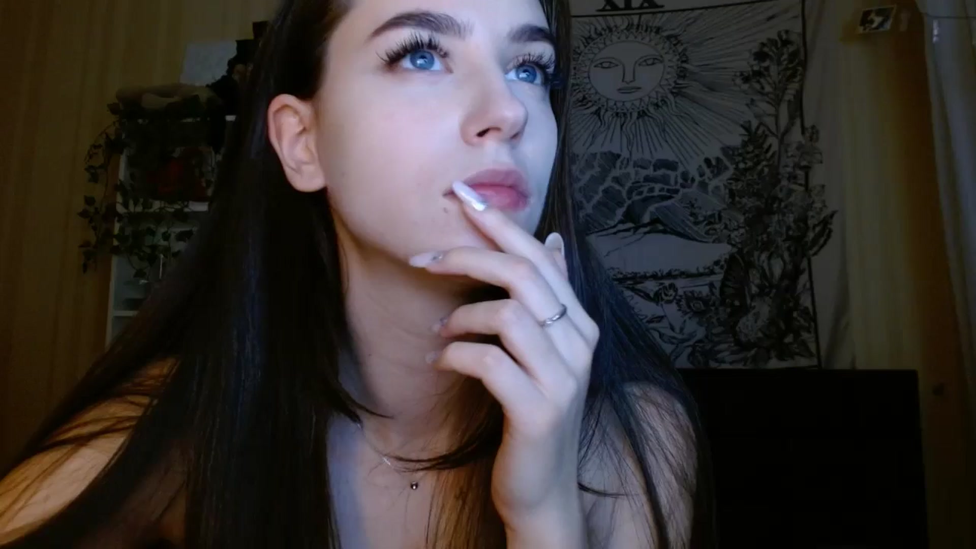 Gallery image thumbnail from ElsieF_'s myfreecams stream on, 01/15/2025, 19:26 image 12 of 20