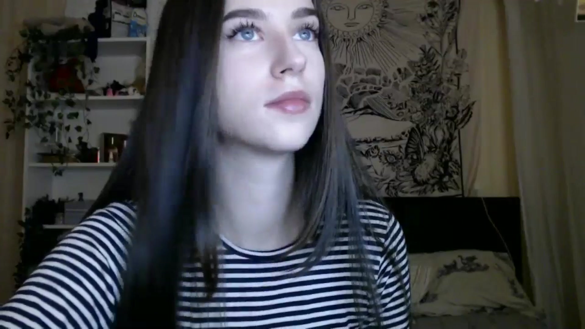 Gallery image thumbnail from ElsieF_'s myfreecams stream on, 01/23/2025, 19:04 image 7 of 20