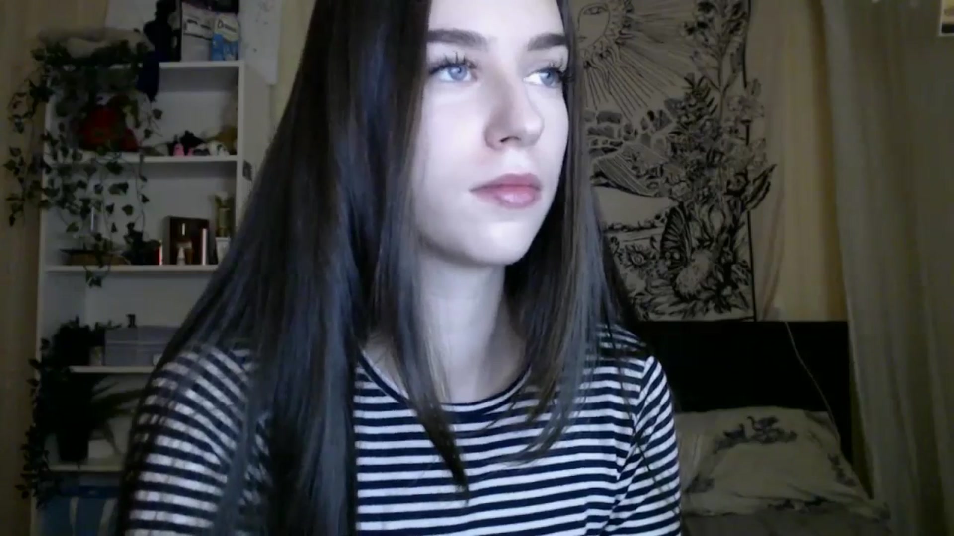 Gallery image thumbnail from ElsieF_'s myfreecams stream on, 01/23/2025, 19:04 image 5 of 20