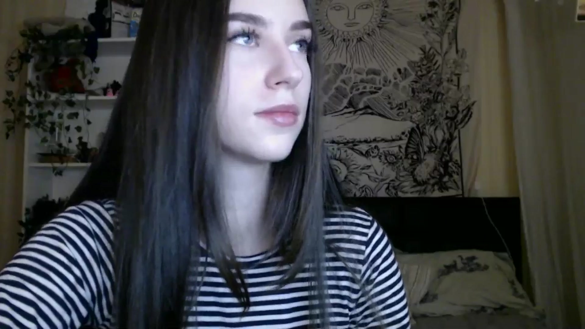 Gallery image thumbnail from ElsieF_'s myfreecams stream on, 01/23/2025, 19:04 image 8 of 20