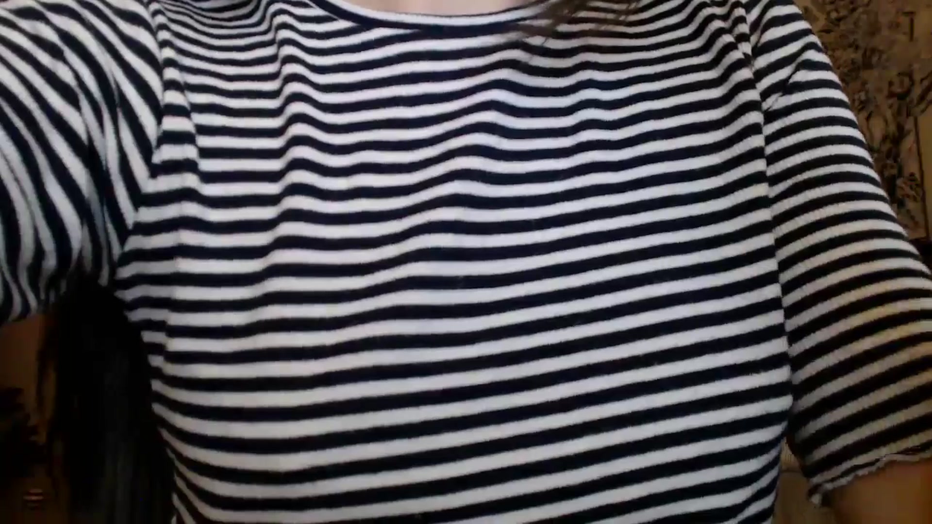 Gallery image thumbnail from ElsieF_'s myfreecams stream on, 01/23/2025, 19:04 image 15 of 20