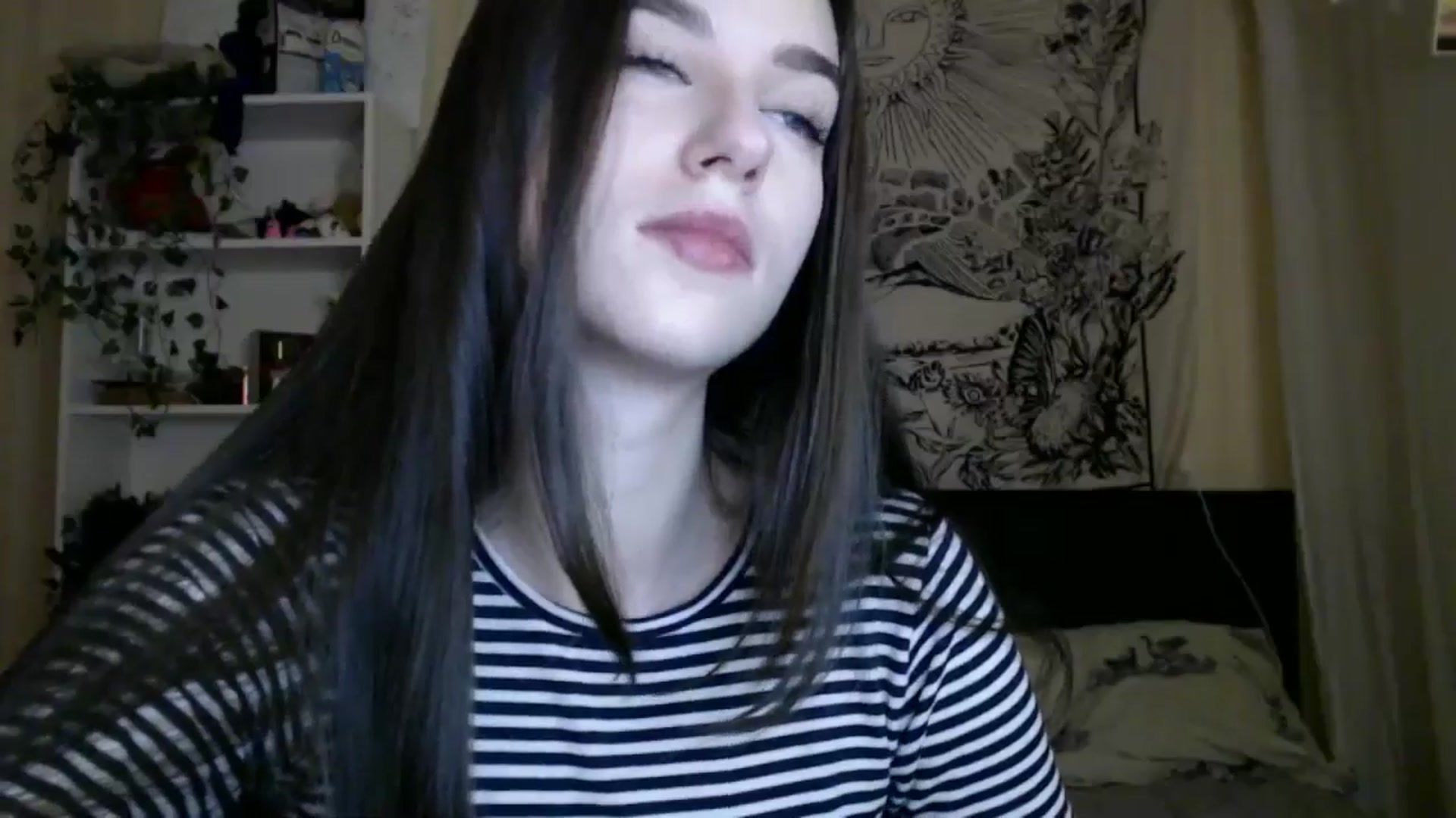 Gallery image thumbnail from ElsieF_'s myfreecams stream on, 01/23/2025, 19:04 image 3 of 20