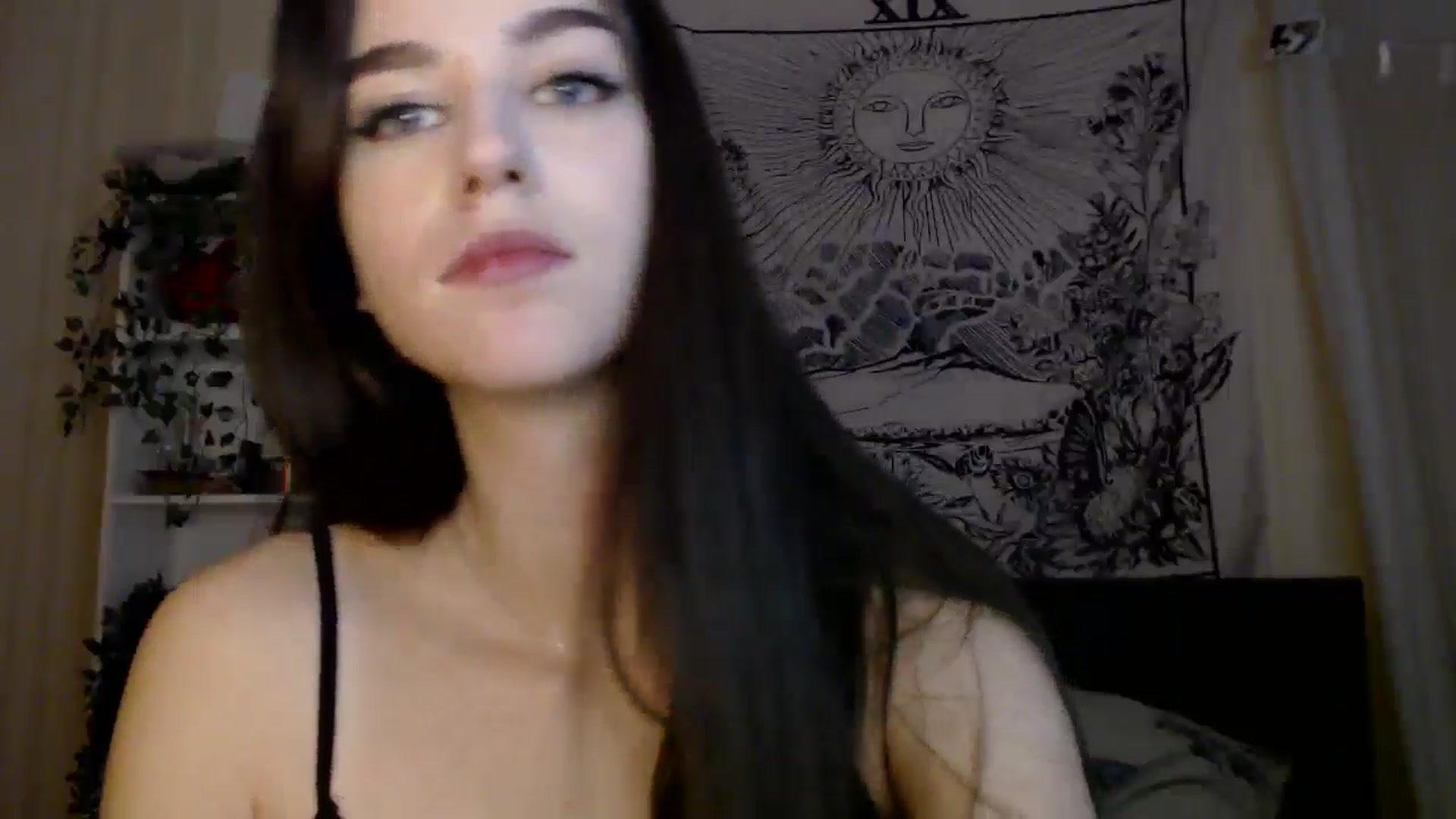 Gallery image thumbnail from ElsieF_'s myfreecams stream on, 01/26/2025, 16:10 image 3 of 20