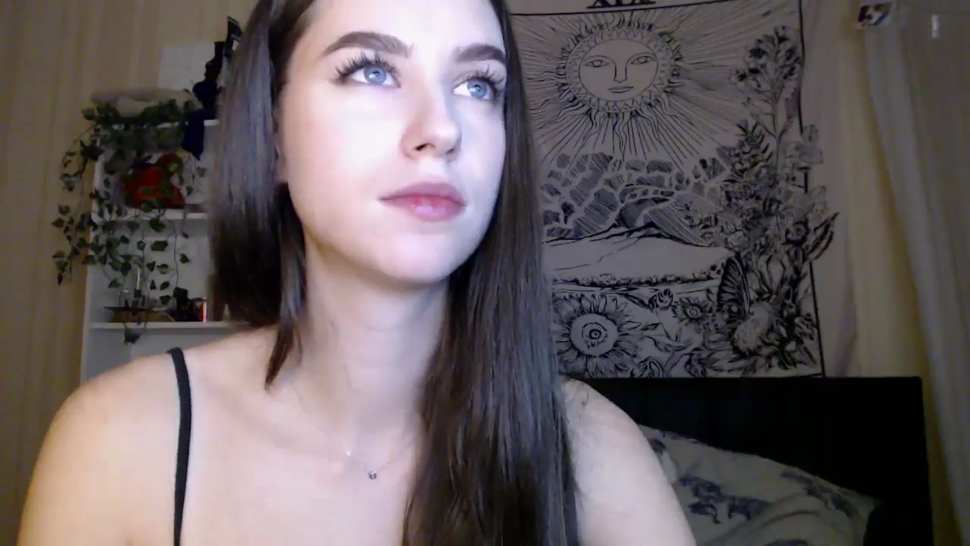 Gallery image thumbnail from ElsieF_'s myfreecams stream on, 01/26/2025, 16:55 image 15 of 20