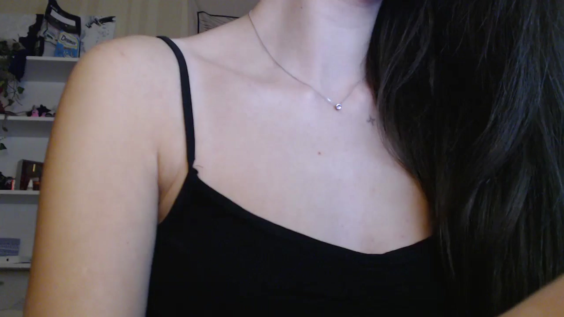 Gallery image thumbnail from ElsieF_'s myfreecams stream on, 01/26/2025, 17:33 image 16 of 20