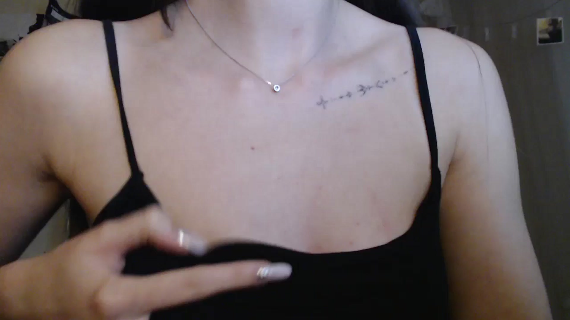 Gallery image thumbnail from ElsieF_'s myfreecams stream on, 01/26/2025, 17:33 image 18 of 20