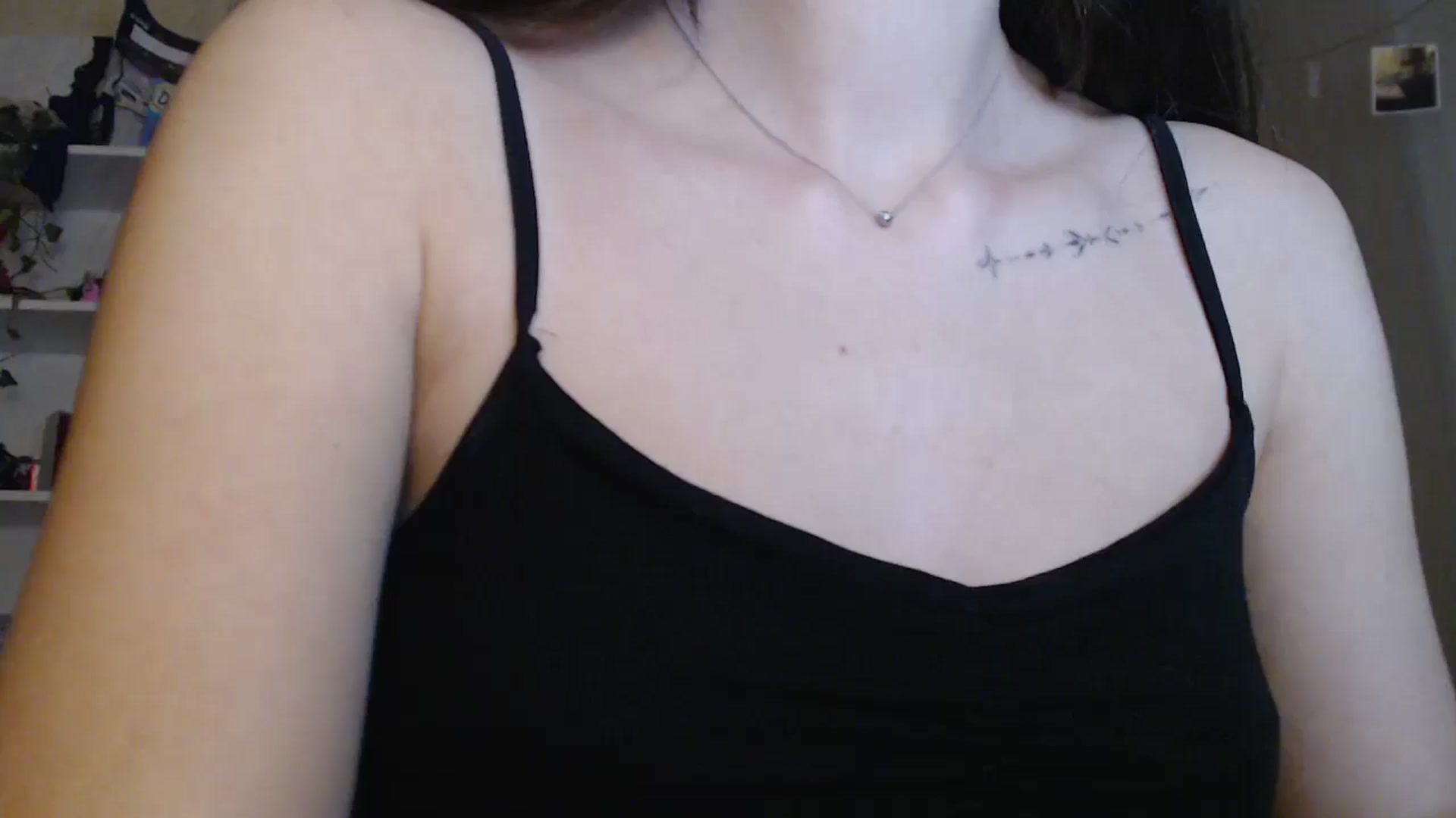 Gallery image thumbnail from ElsieF_'s myfreecams stream on, 01/26/2025, 17:33 image 11 of 20