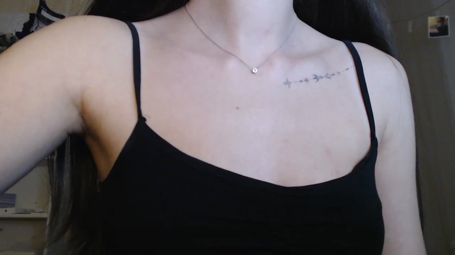 Gallery image thumbnail from ElsieF_'s myfreecams stream on, 01/26/2025, 17:33 image 20 of 20