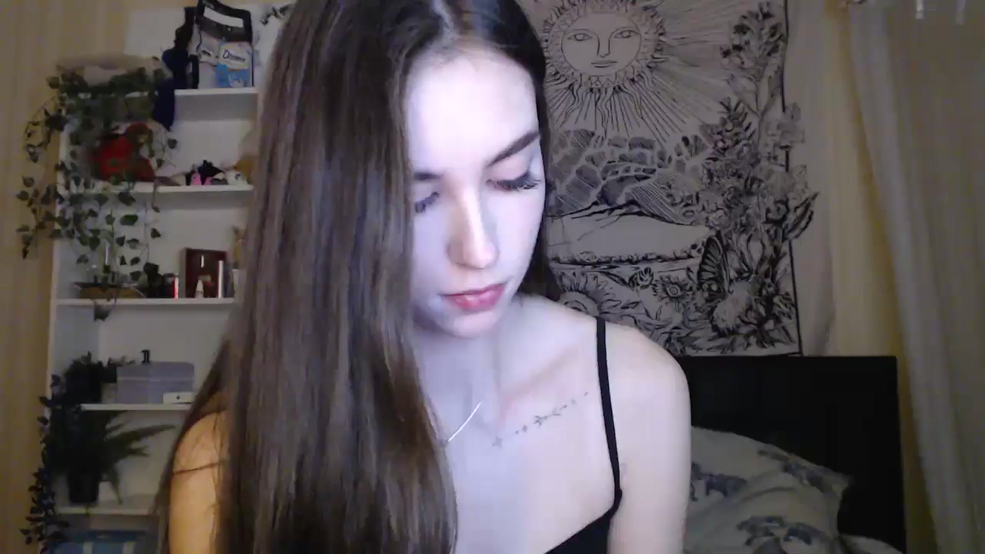 Gallery image thumbnail from ElsieF_'s myfreecams stream on, 01/26/2025, 17:33 image 6 of 20