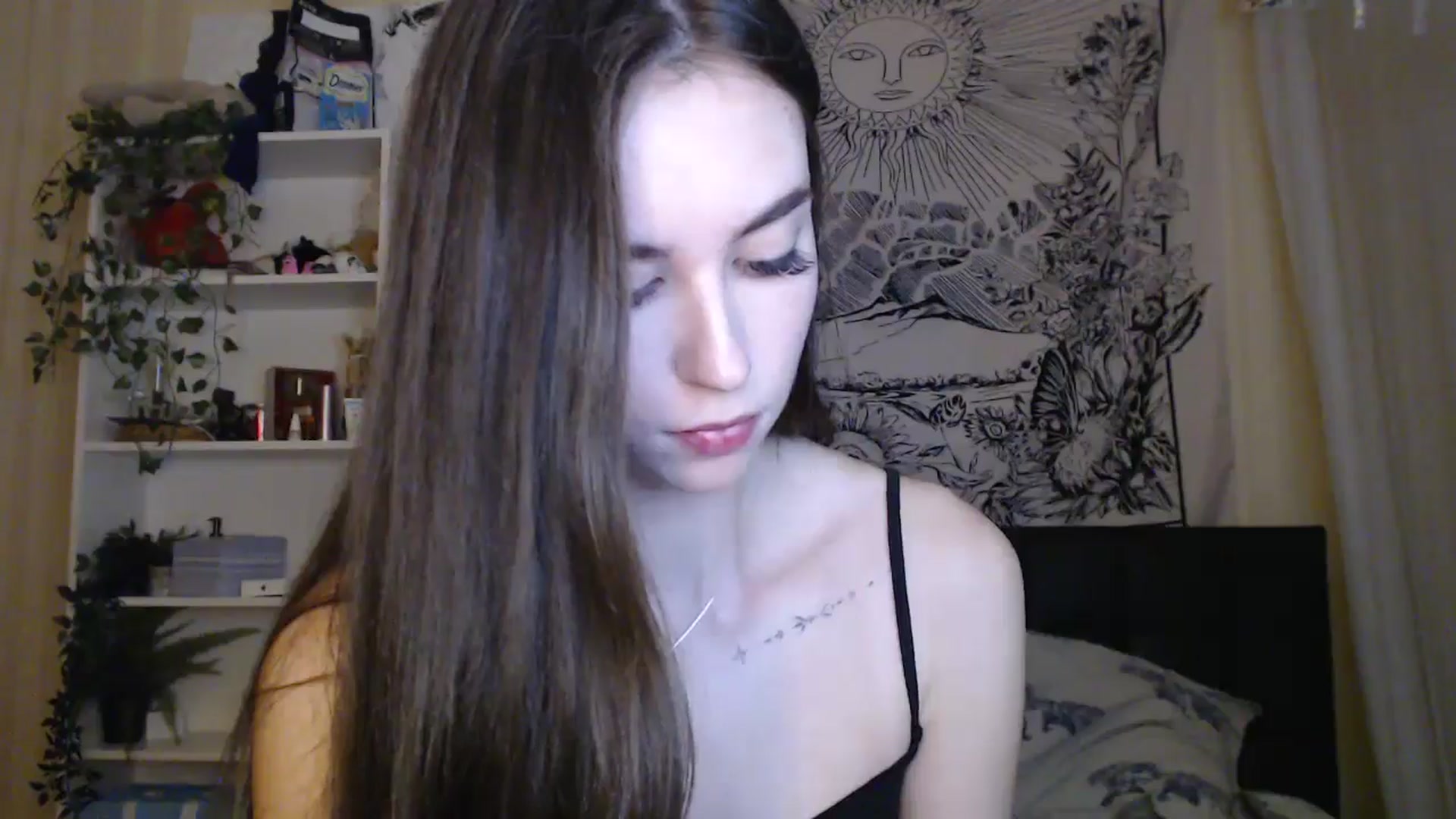Gallery image thumbnail from ElsieF_'s myfreecams stream on, 01/26/2025, 17:33 image 5 of 20