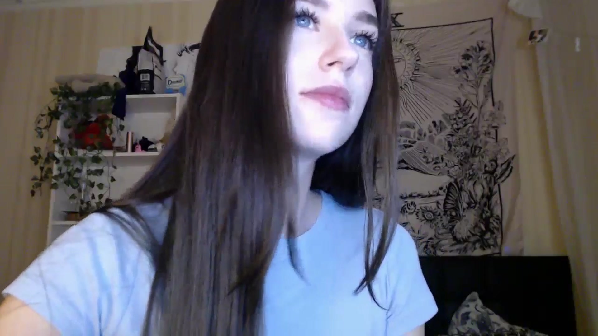 Gallery image thumbnail from ElsieF_'s myfreecams stream on, 02/04/2025, 16:20 image 15 of 20
