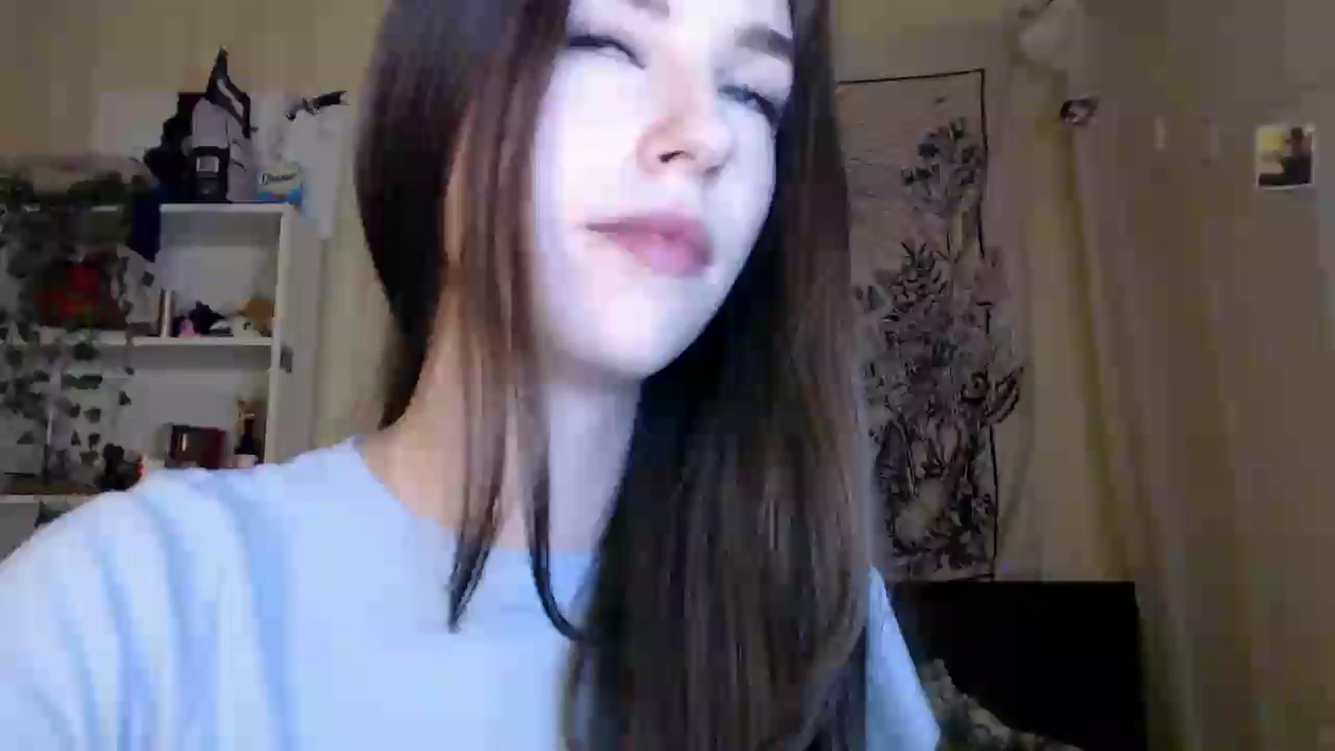 Gallery image thumbnail from ElsieF_'s myfreecams stream on, 02/04/2025, 16:20 image 19 of 20