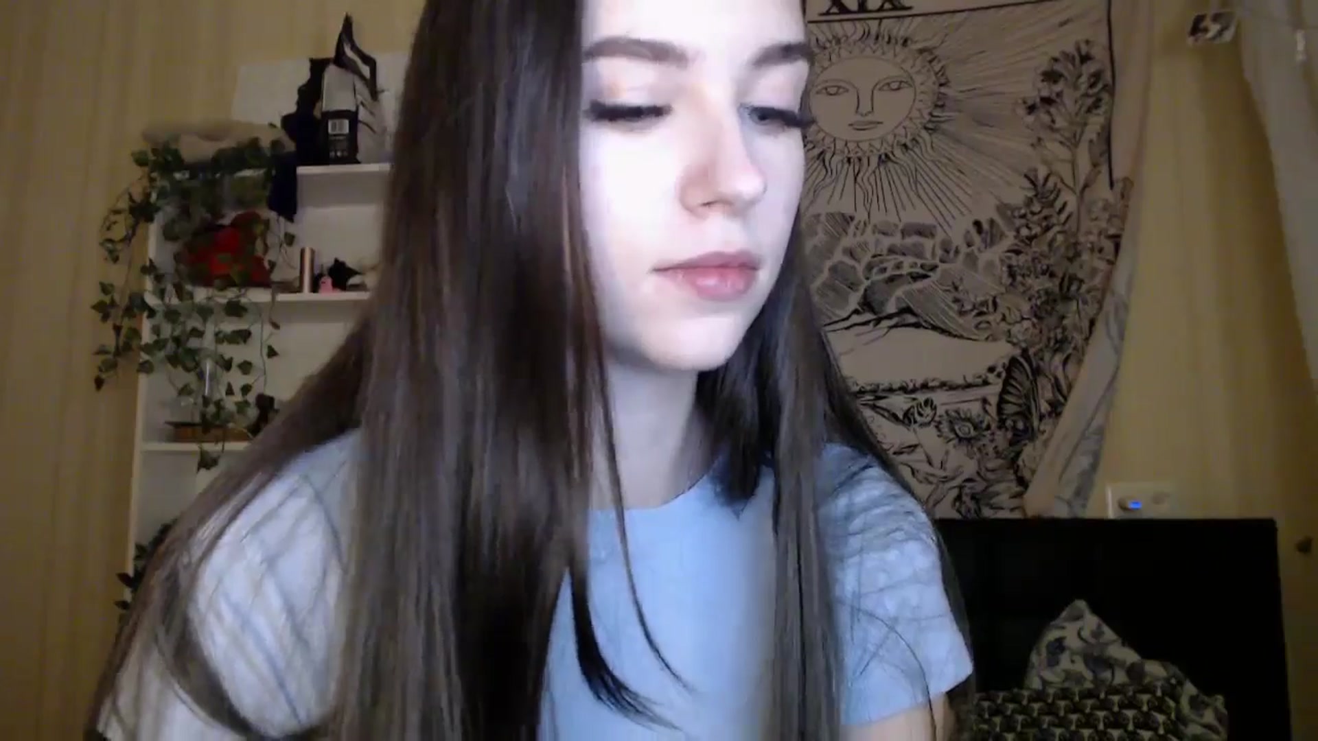 Gallery image thumbnail from ElsieF_'s myfreecams stream on, 02/04/2025, 18:31 image 13 of 20