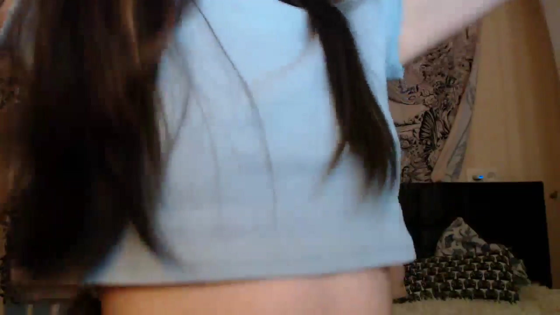 Gallery image thumbnail from ElsieF_'s myfreecams stream on, 02/04/2025, 18:31 image 15 of 20