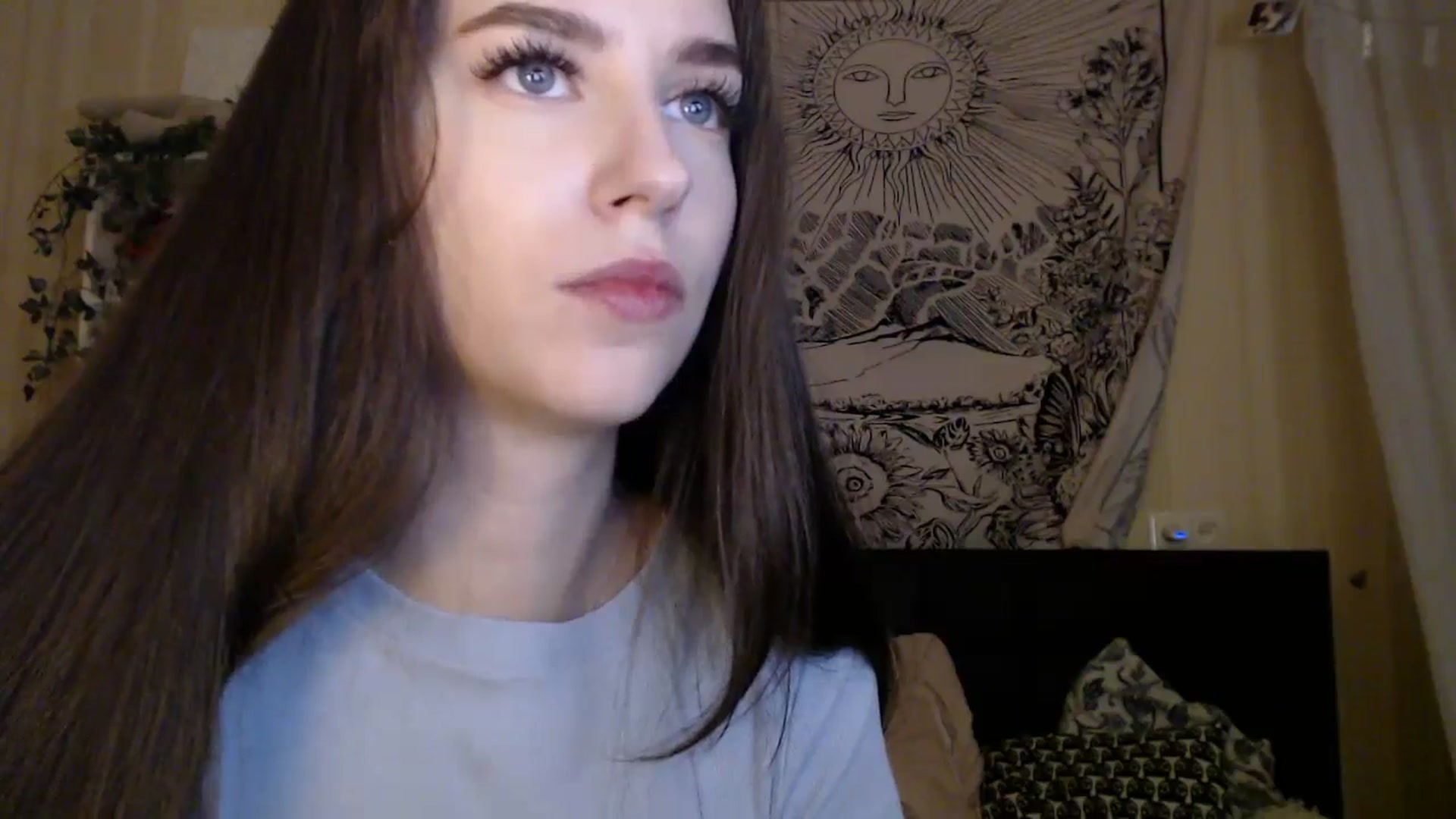 Gallery image thumbnail from ElsieF_'s myfreecams stream on, 02/04/2025, 19:51 image 15 of 20