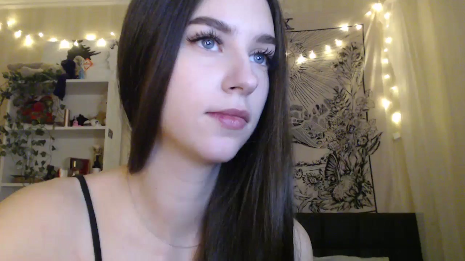 Gallery image thumbnail from ElsieF_'s myfreecams stream on, 02/07/2025, 17:03 image 12 of 20