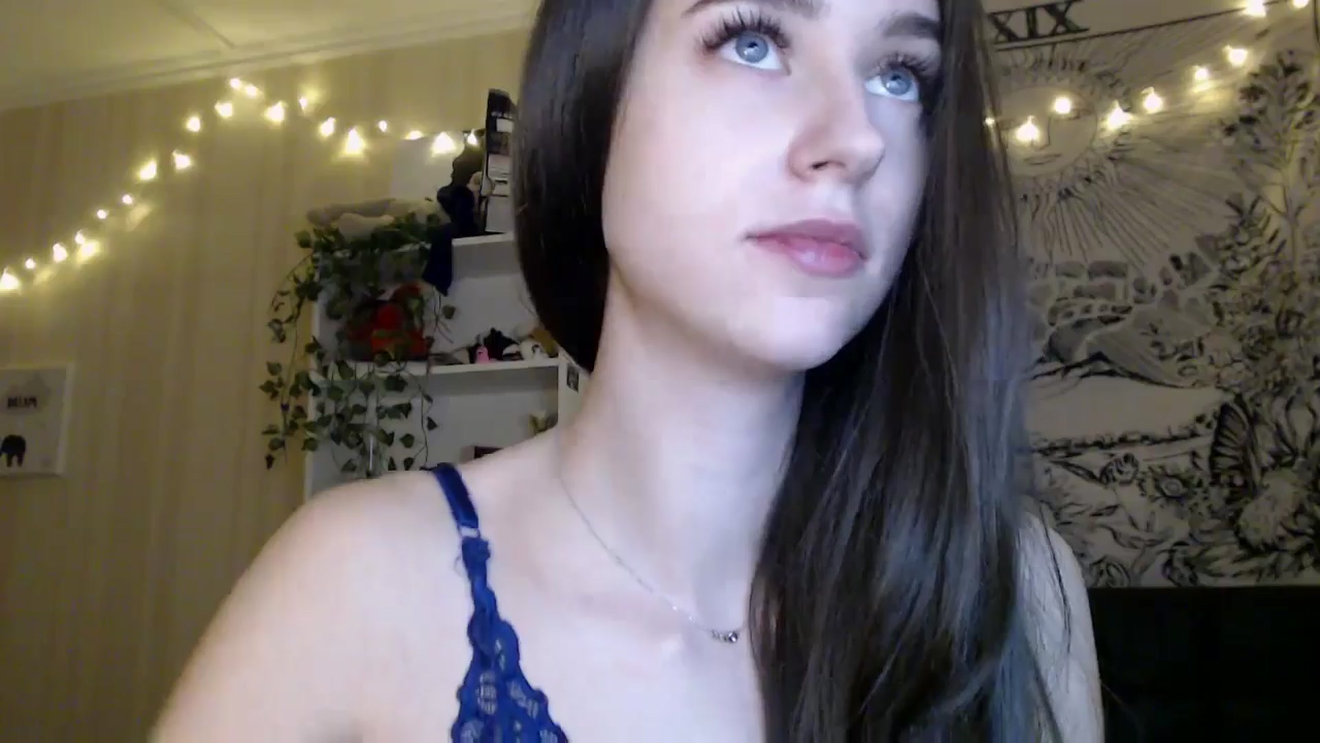 Gallery image thumbnail from ElsieF_'s myfreecams stream on, 02/09/2025, 19:15 image 9 of 20