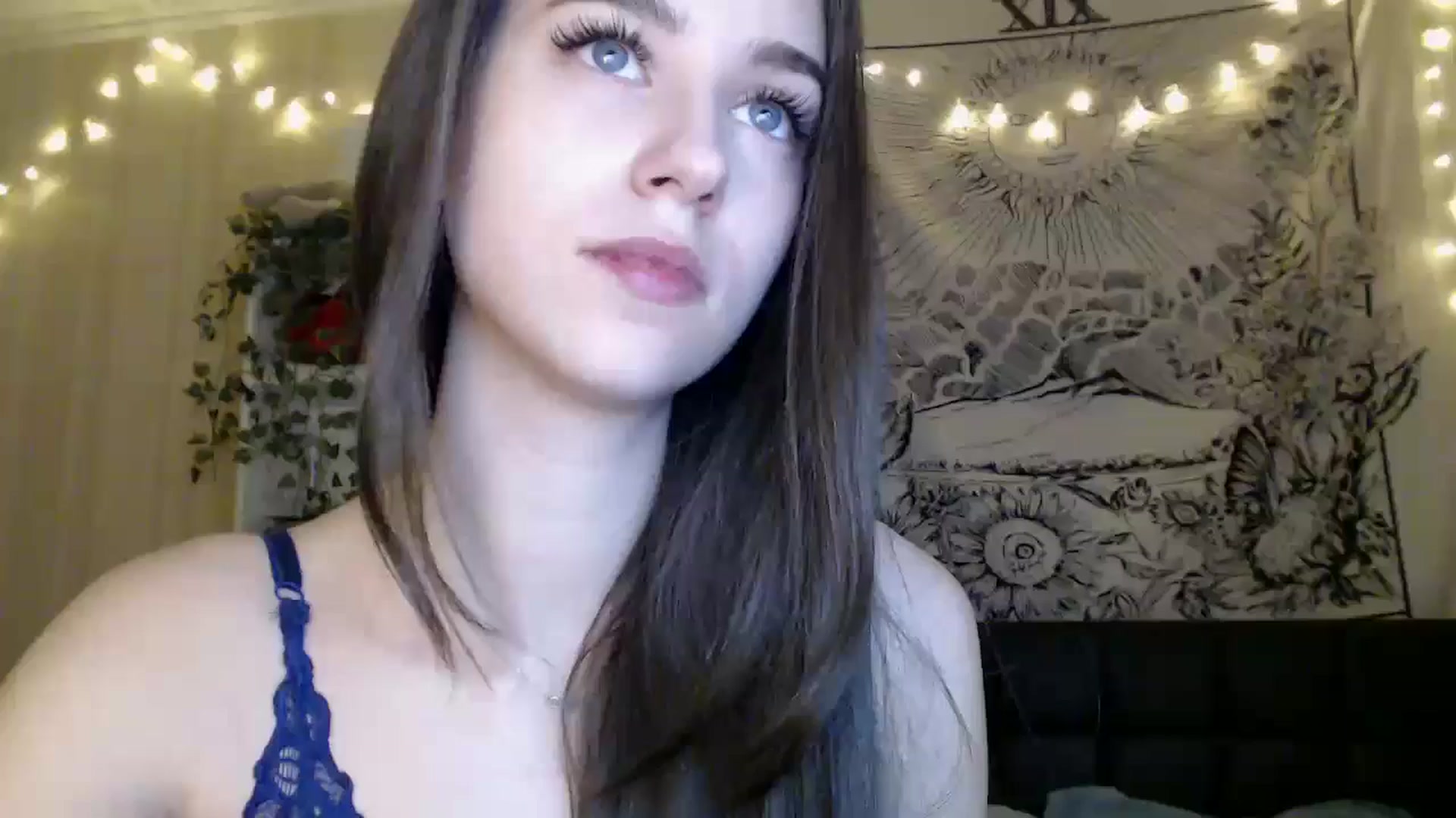 Gallery image thumbnail from ElsieF_'s myfreecams stream on, 02/09/2025, 19:15 image 20 of 20