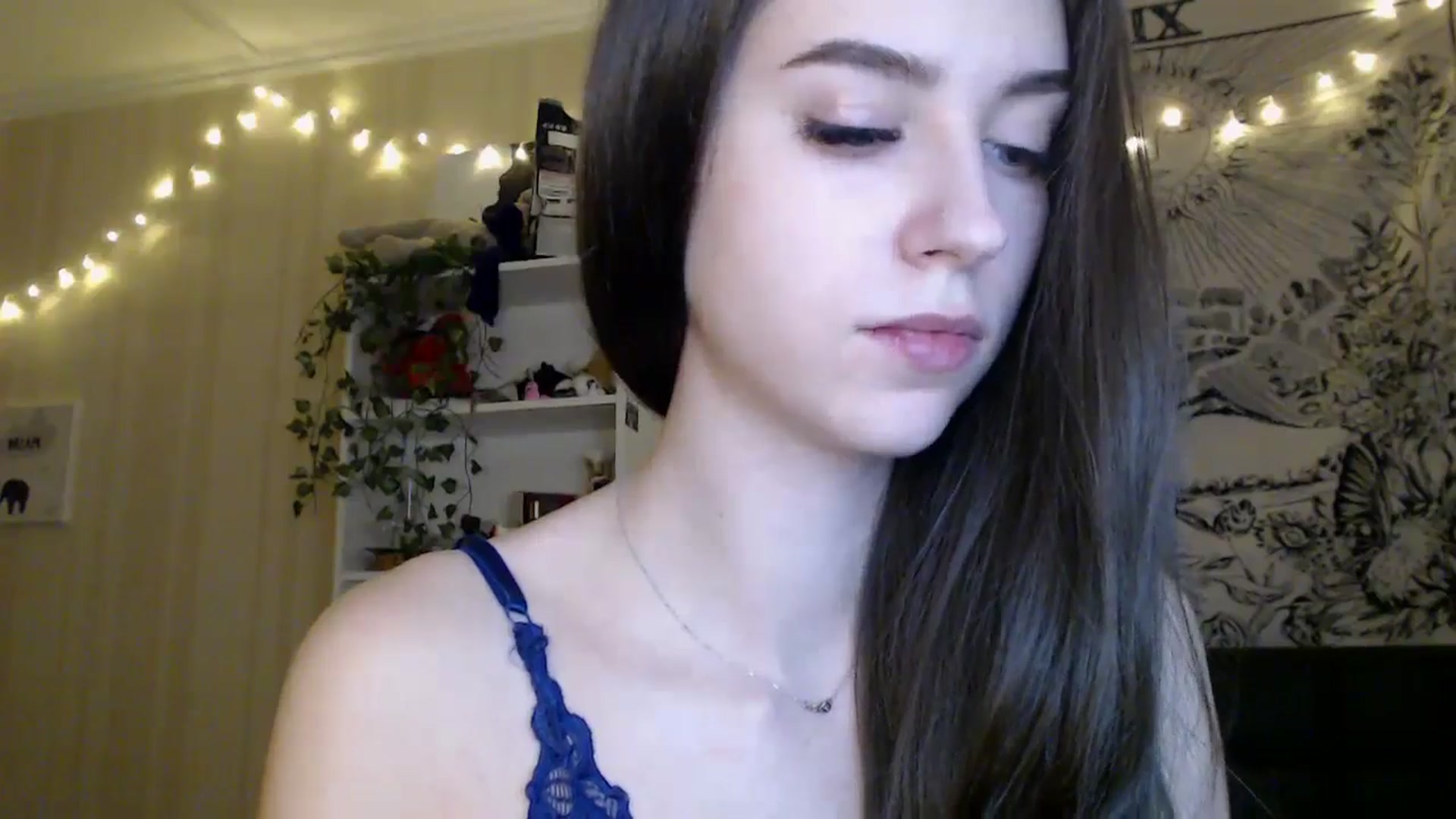 Gallery image thumbnail from ElsieF_'s myfreecams stream on, 02/09/2025, 19:15 image 10 of 20