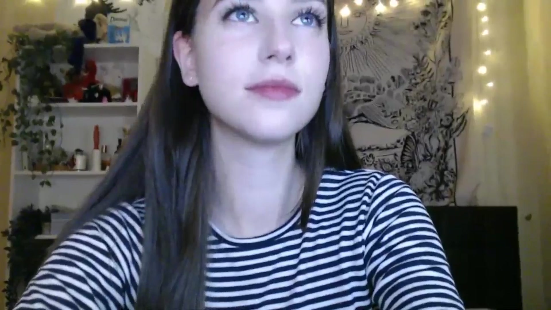Gallery image thumbnail from ElsieF_'s myfreecams stream on, 02/19/2025, 18:57 image 9 of 20