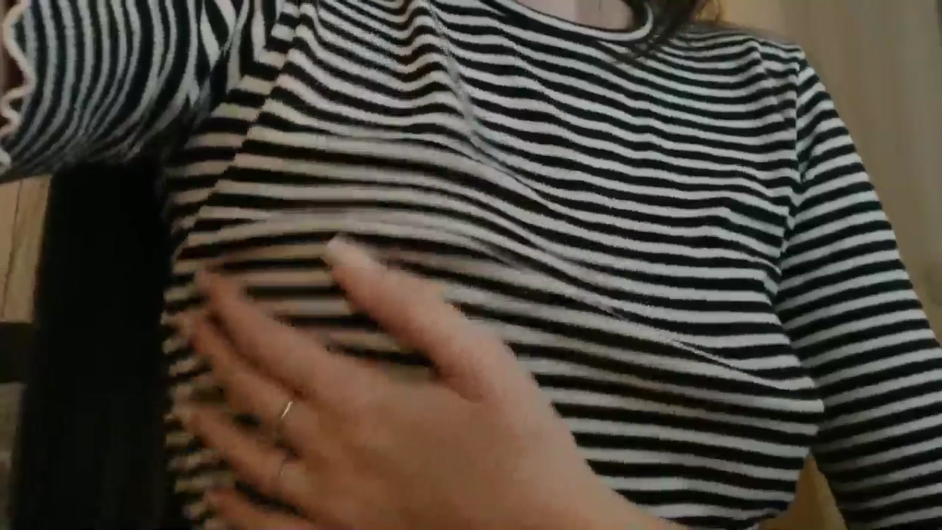 Gallery image thumbnail from ElsieF_'s myfreecams stream on, 02/19/2025, 18:57 image 16 of 20