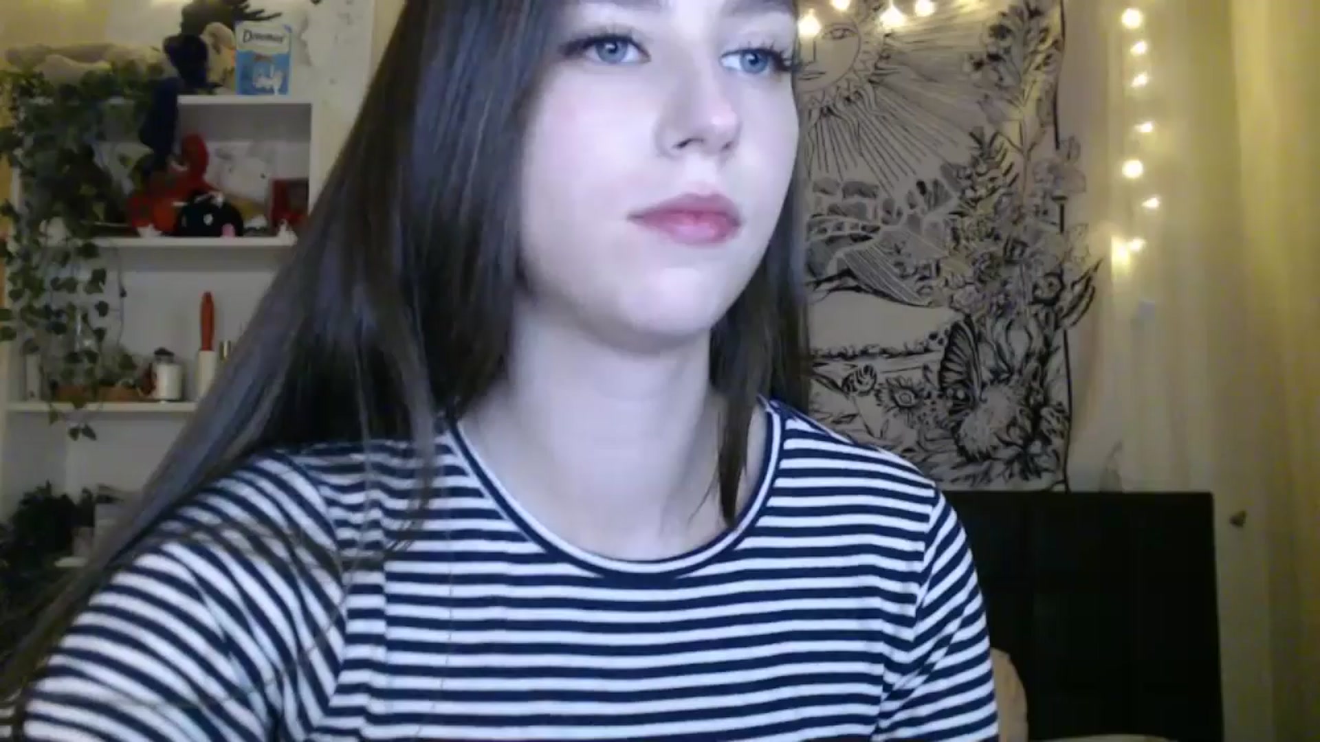 Gallery image thumbnail from ElsieF_'s myfreecams stream on, 02/19/2025, 18:57 image 5 of 20