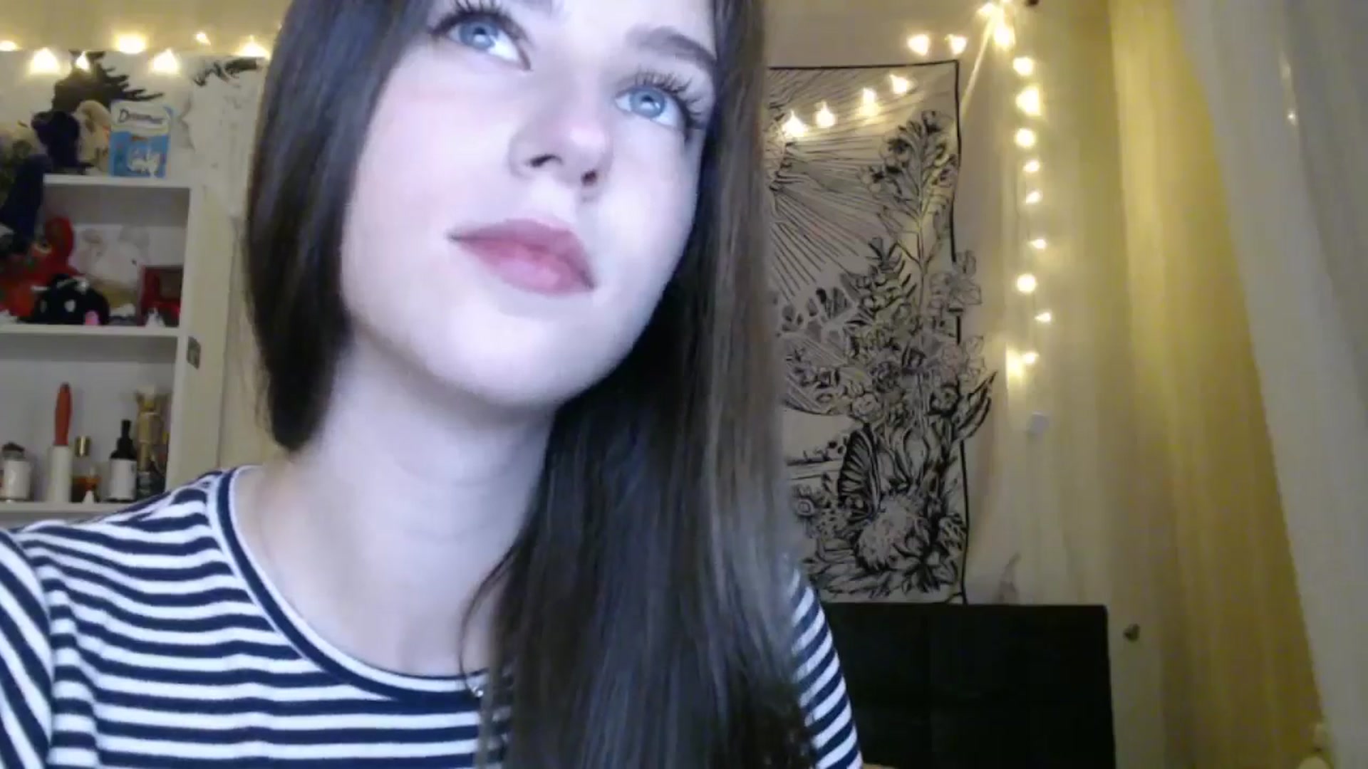 Gallery image thumbnail from ElsieF_'s myfreecams stream on, 02/19/2025, 19:31 image 16 of 20