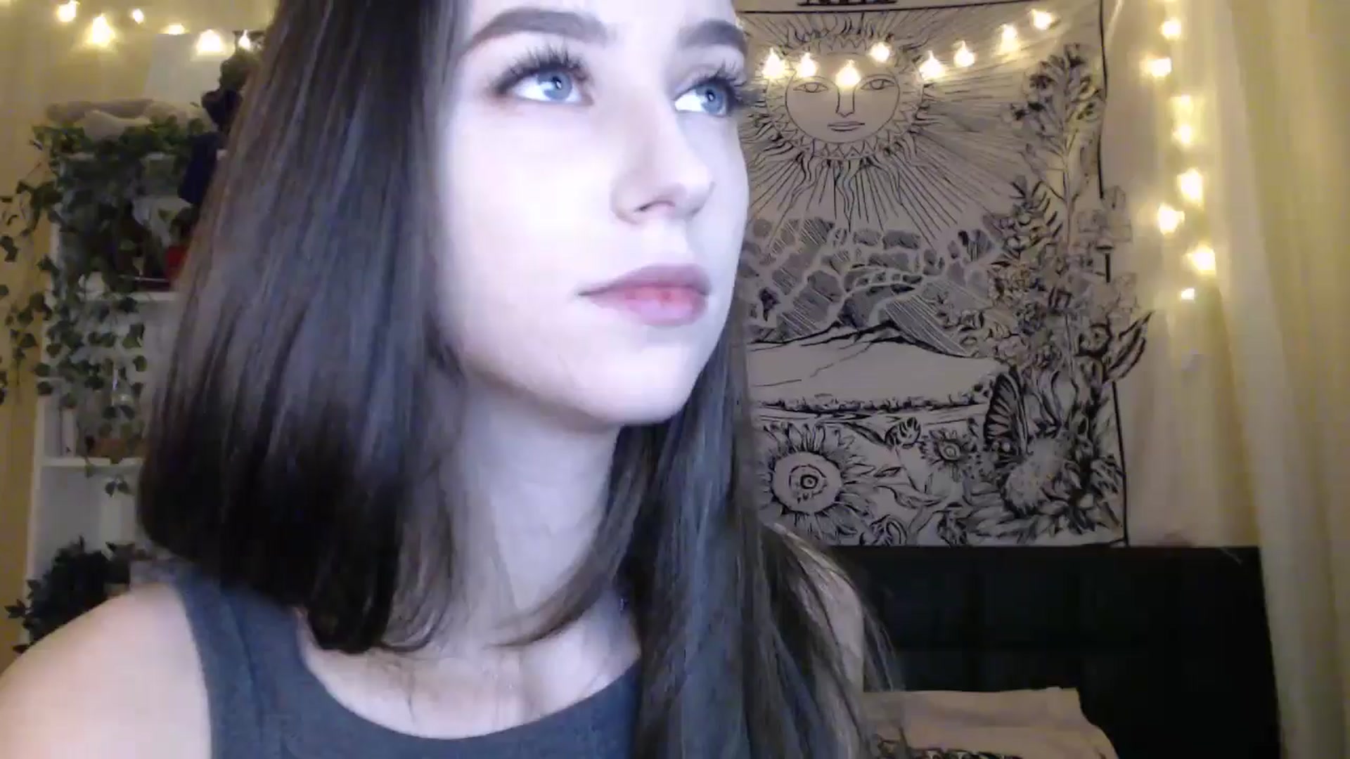 Gallery image thumbnail from ElsieF_'s myfreecams stream on, 02/20/2025, 17:47 image 13 of 20