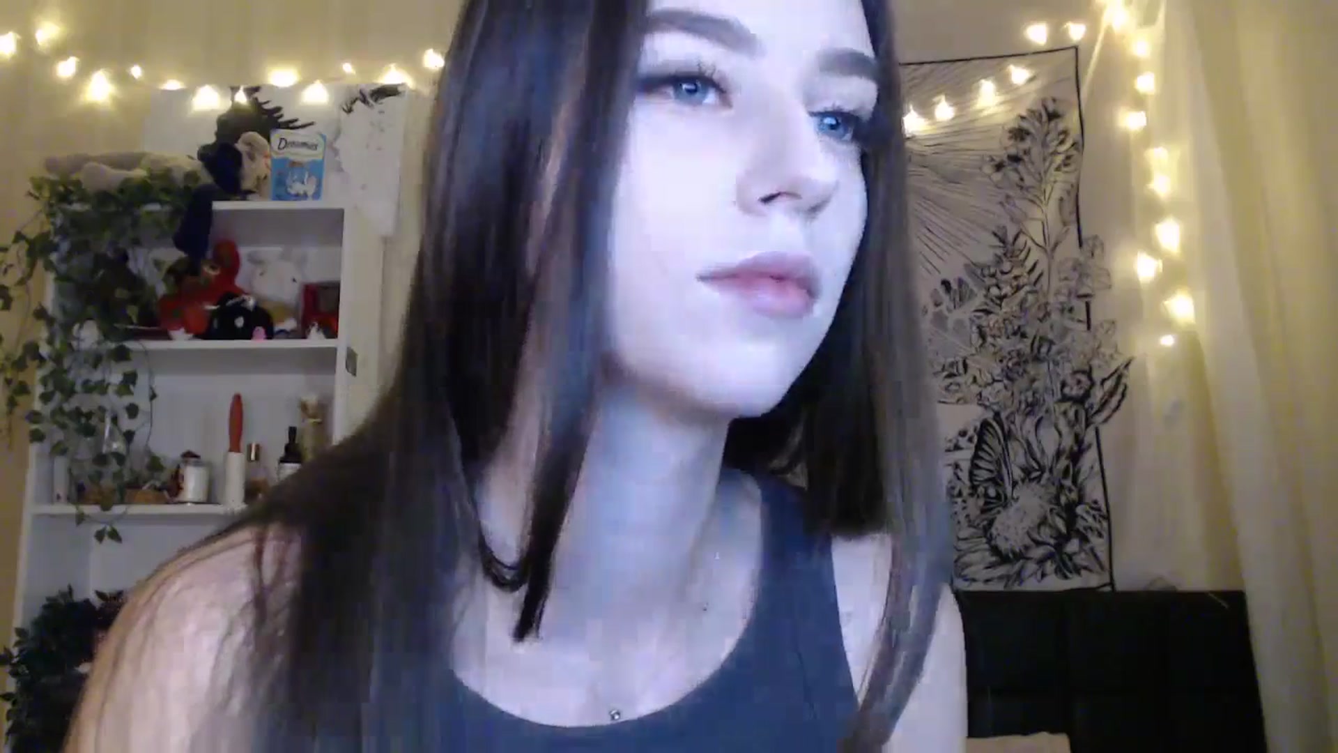 Gallery image thumbnail from ElsieF_'s myfreecams stream on, 02/20/2025, 18:12 image 17 of 20